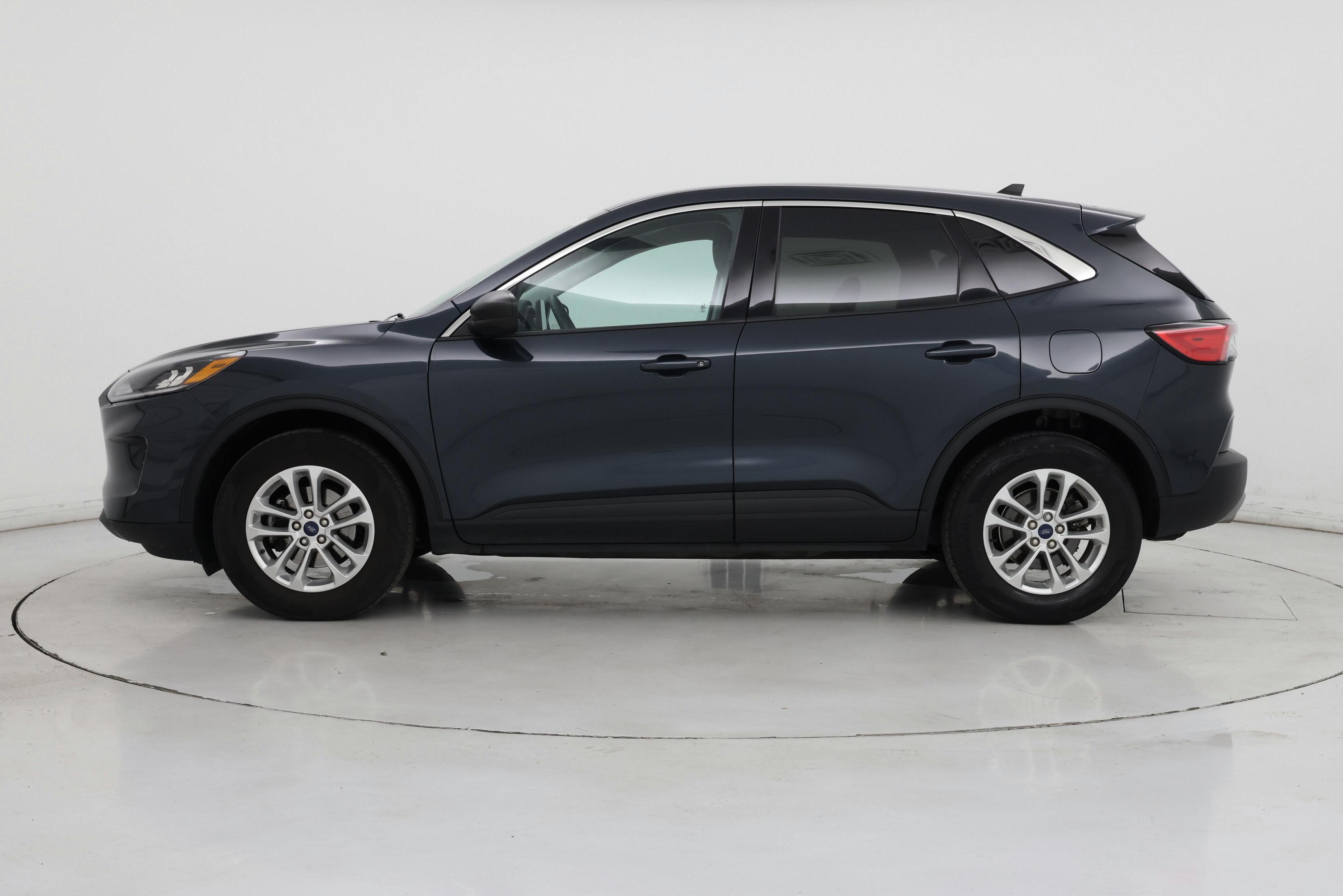 Thumbnail: 2022 Ford Escape - 3