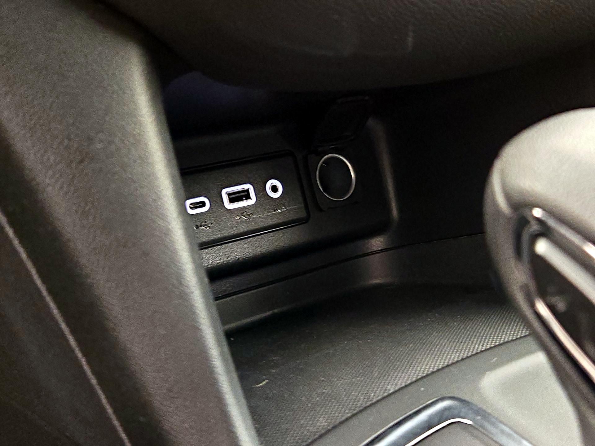 Thumbnail: 2022 Chevrolet Equinox - 18