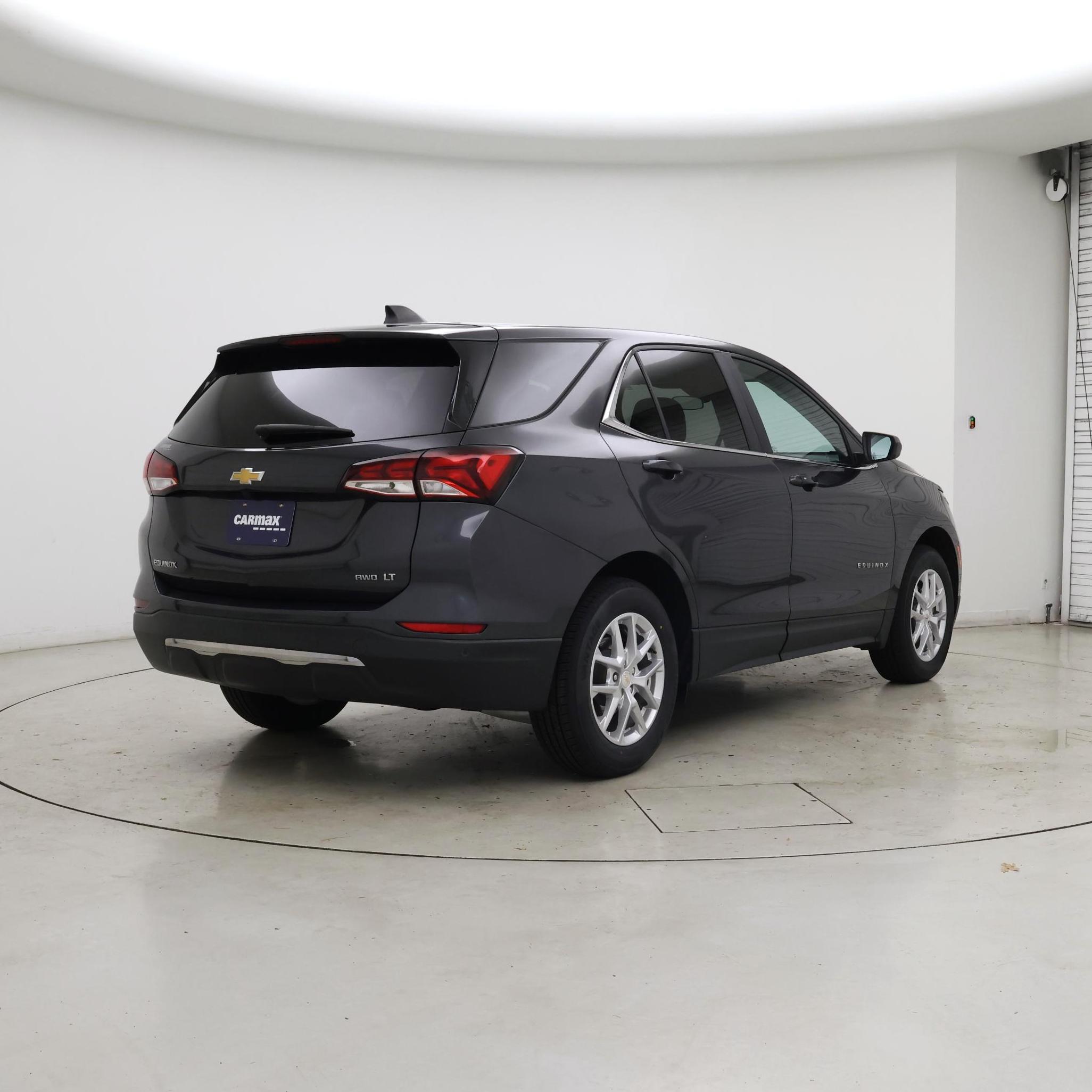 Thumbnail: 2022 Chevrolet Equinox - 8