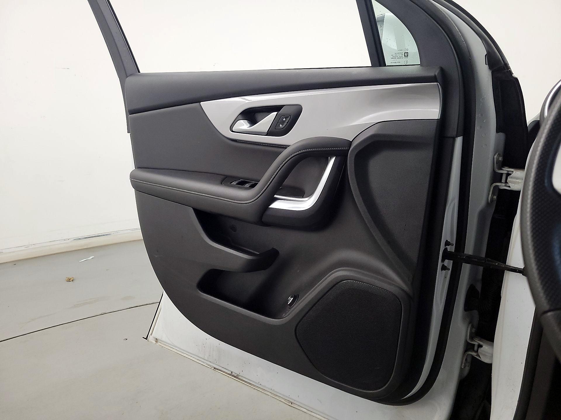 Thumbnail: 2023 Chevrolet Blazer - 12