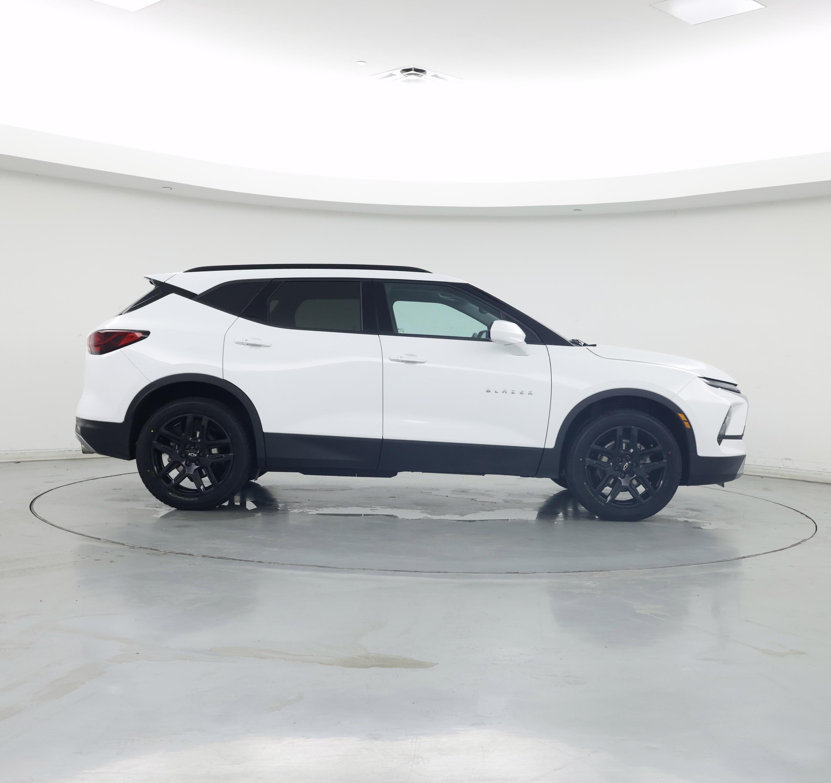 Thumbnail: 2023 Chevrolet Blazer - 7