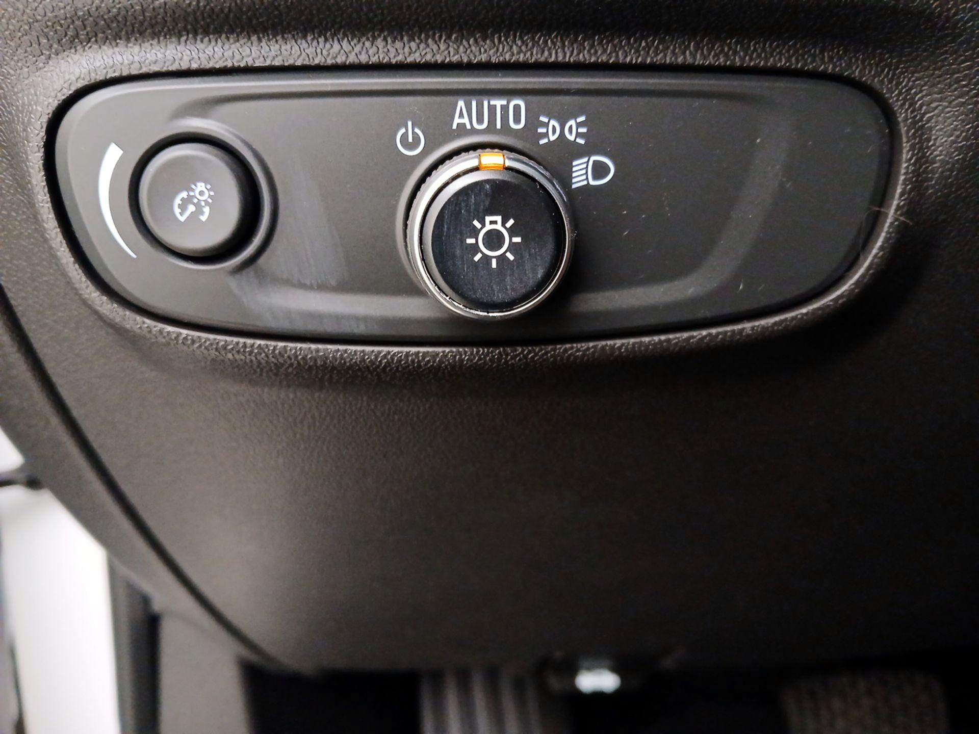 Thumbnail: 2022 Chevrolet Equinox - 13