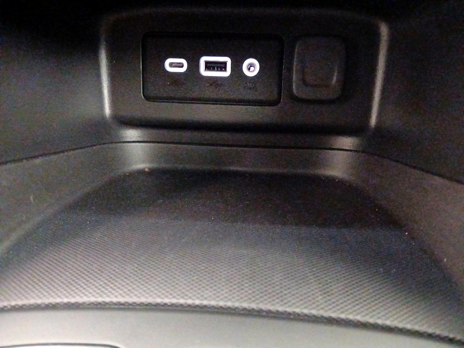 Thumbnail: 2022 Chevrolet Equinox - 18