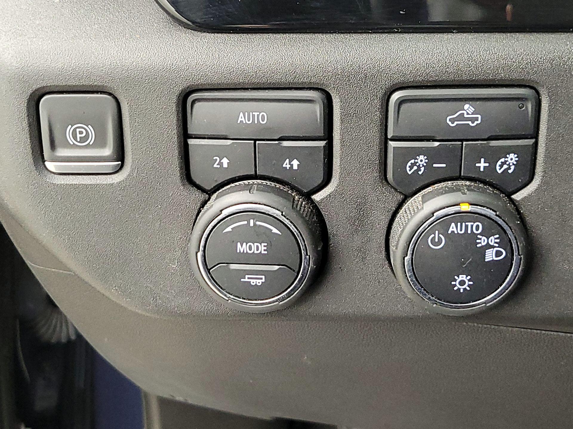 Thumbnail: 2022 Chevrolet Silverado 1500 - 13