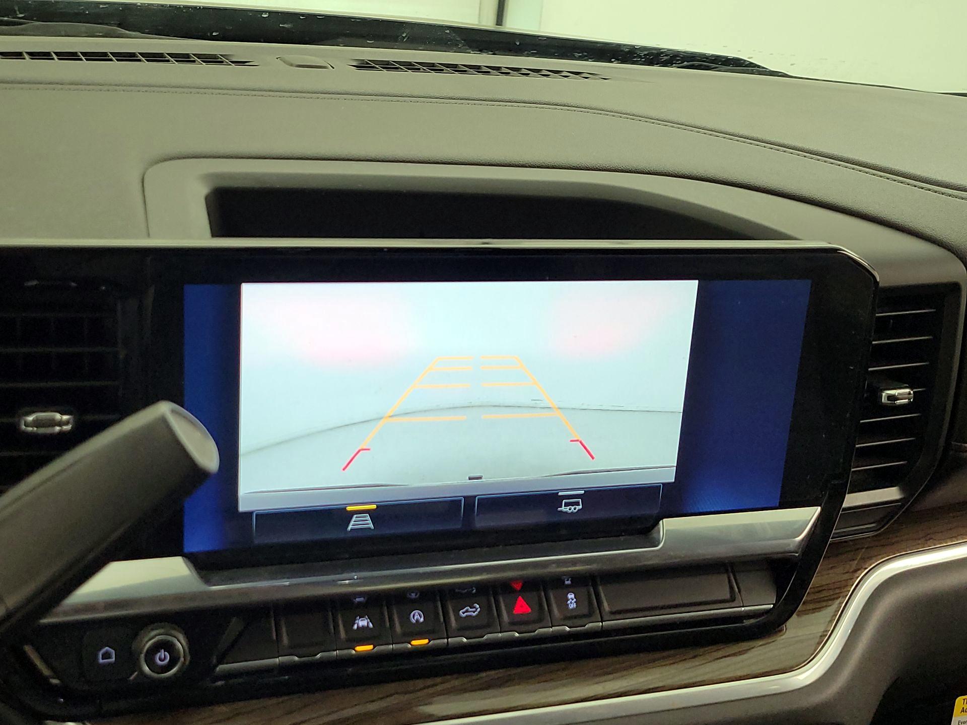 Thumbnail: 2022 Chevrolet Silverado 1500 - 14