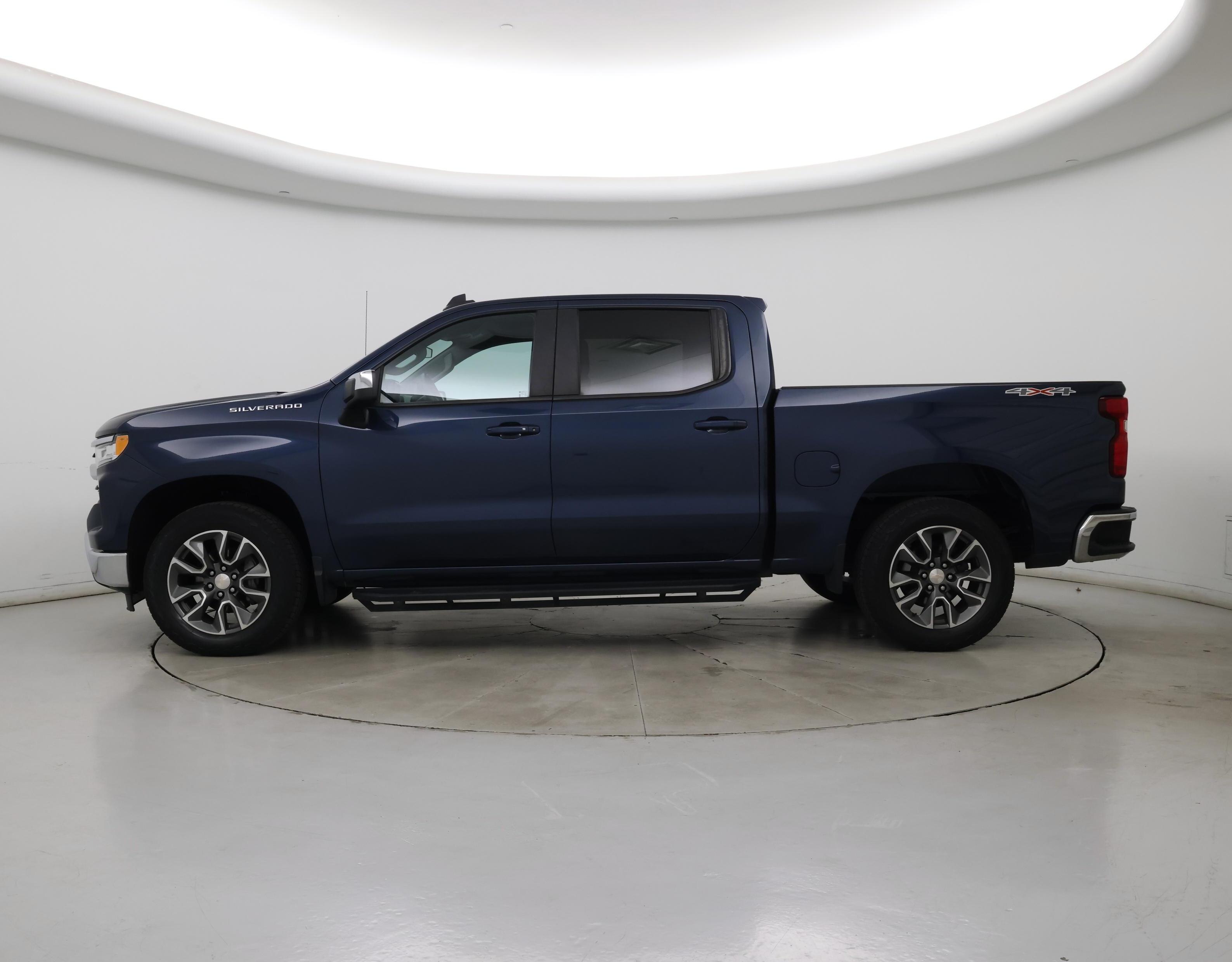 Thumbnail: 2022 Chevrolet Silverado 1500 - 3