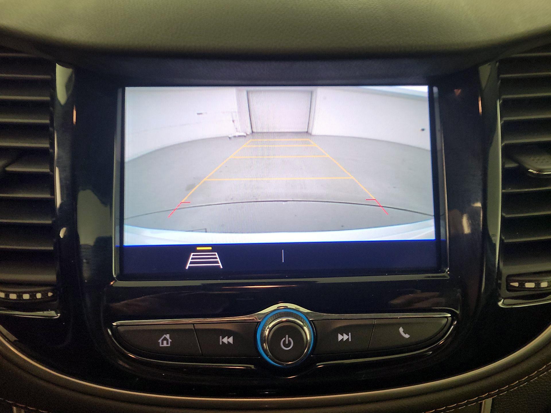 Thumbnail: 2022 Chevrolet Trax - 15