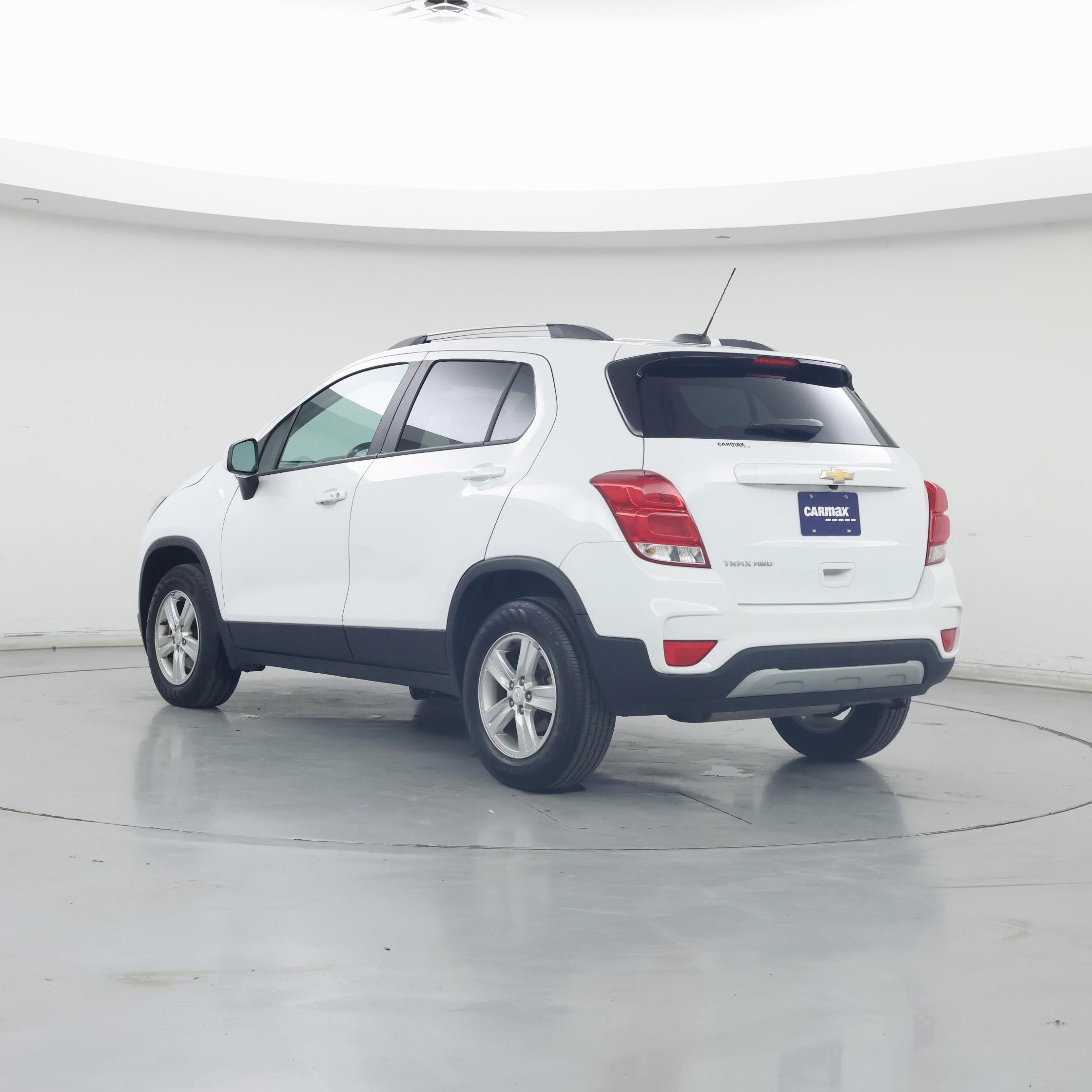 Thumbnail: 2022 Chevrolet Trax - 2