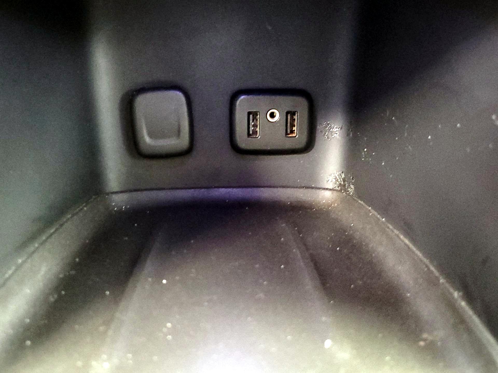 Thumbnail: 2017 GMC Acadia - 18