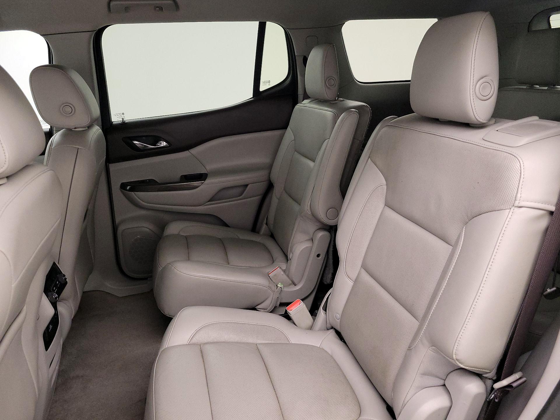 Thumbnail: 2017 GMC Acadia - 19