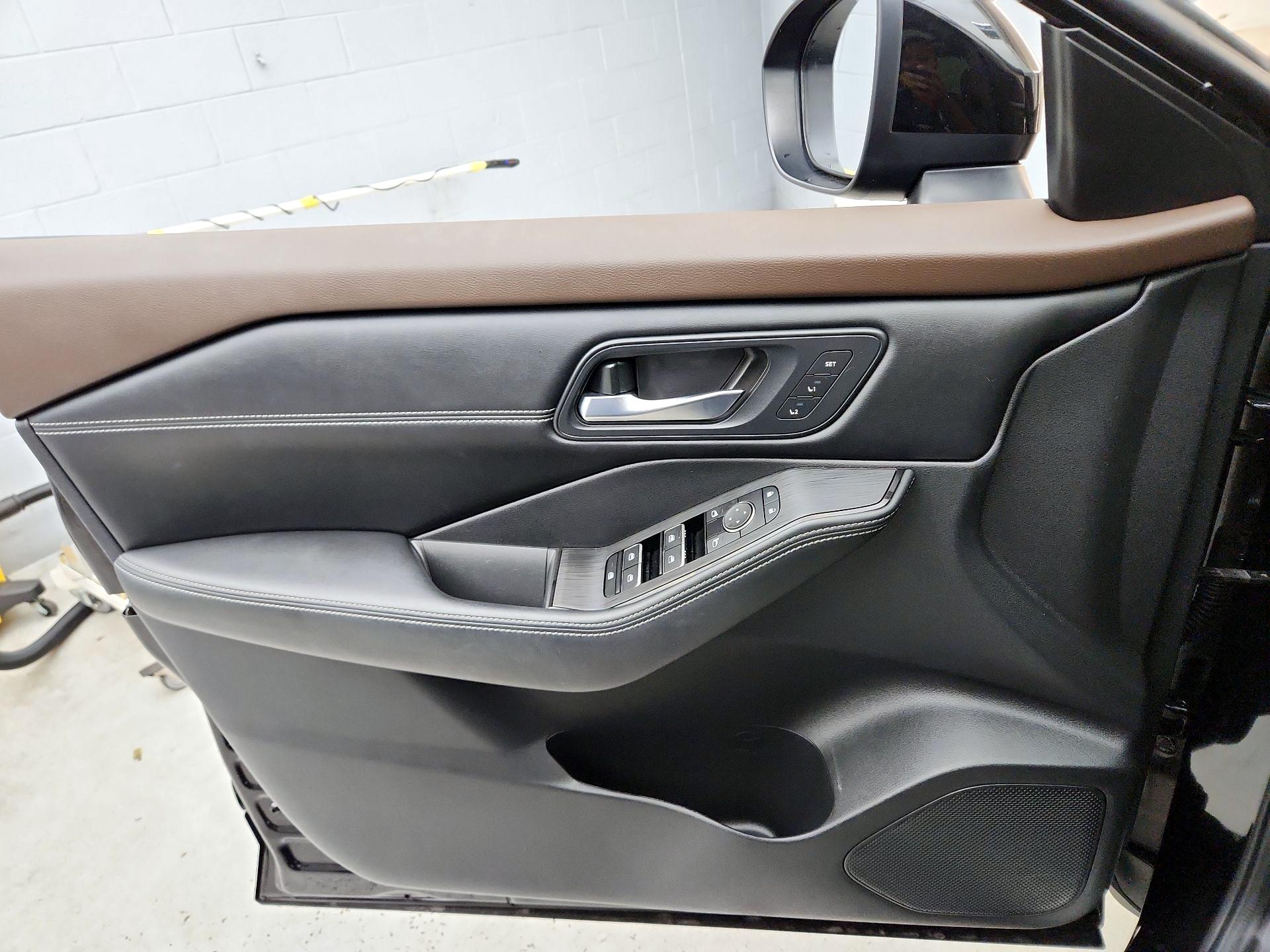 Thumbnail: 2023 Nissan Rogue - 12