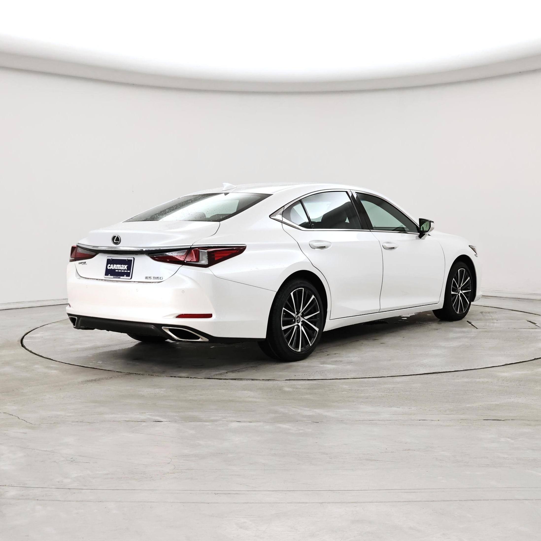 Thumbnail: 2024 Lexus ES - 8