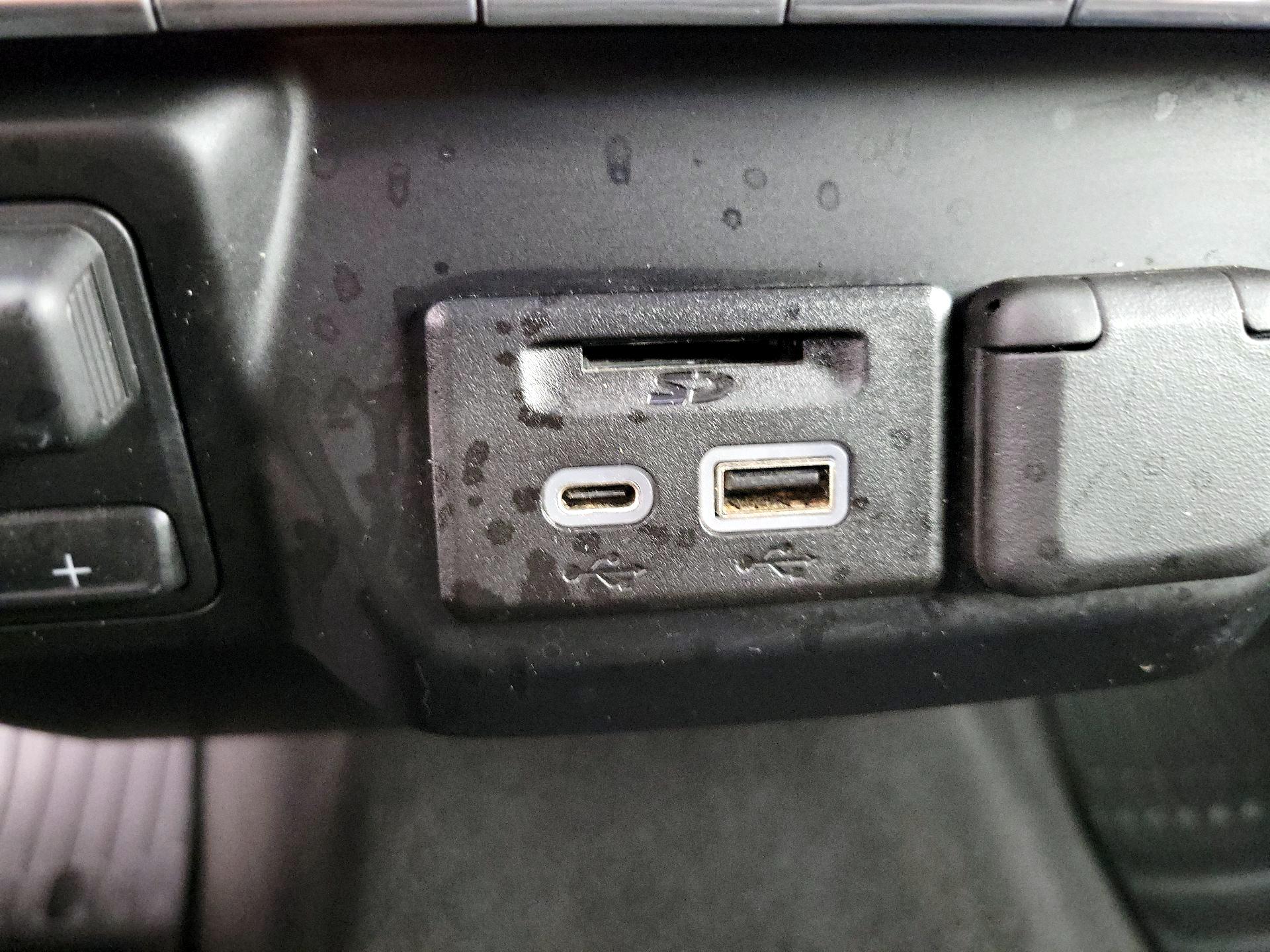 Thumbnail: 2019 Chevrolet Silverado 1500 - 18