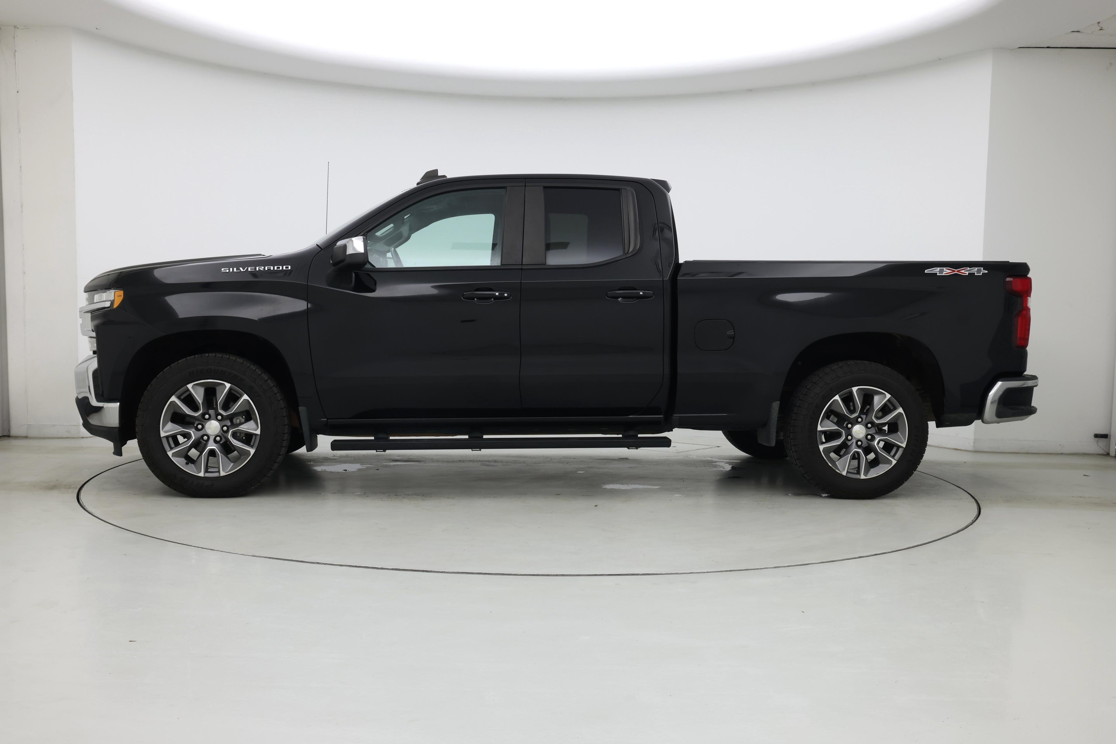 Thumbnail: 2019 Chevrolet Silverado 1500 - 3