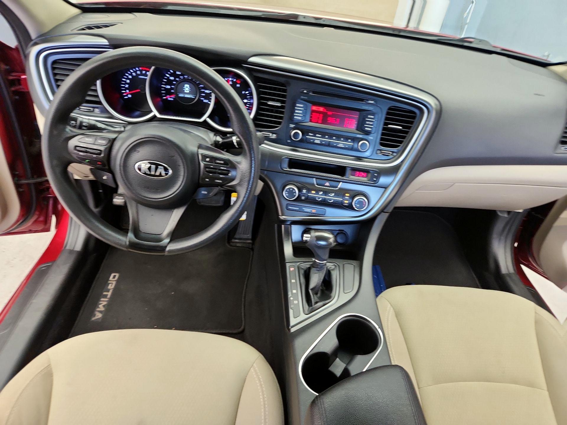 Thumbnail: 2015 Kia Optima - 9