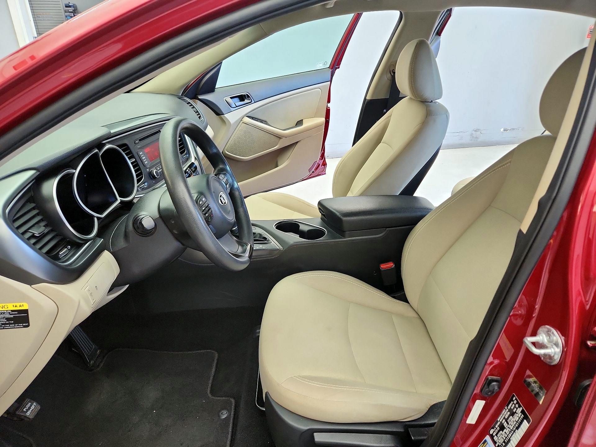 Thumbnail: 2015 Kia Optima - 11