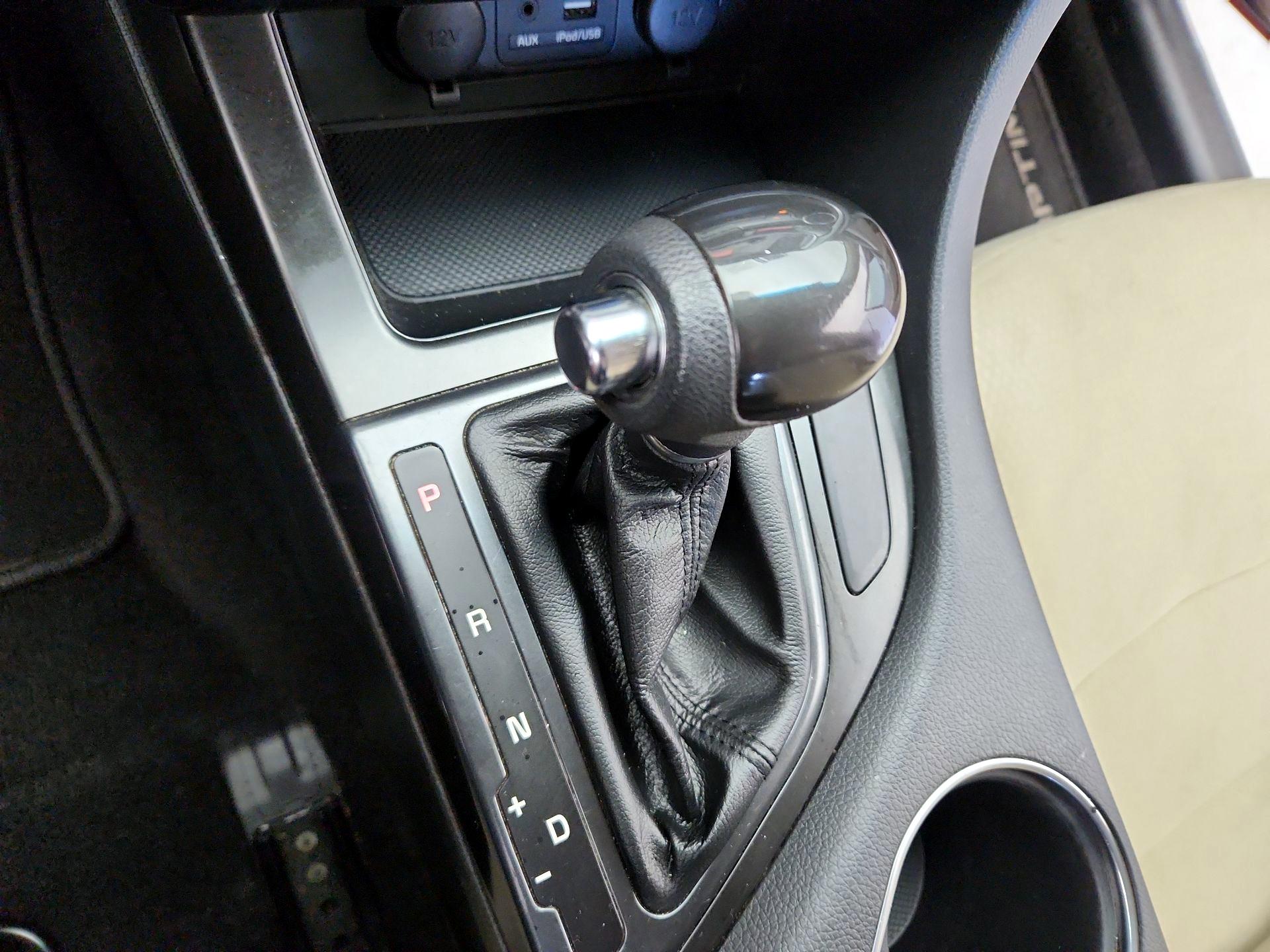 Thumbnail: 2015 Kia Optima - 16