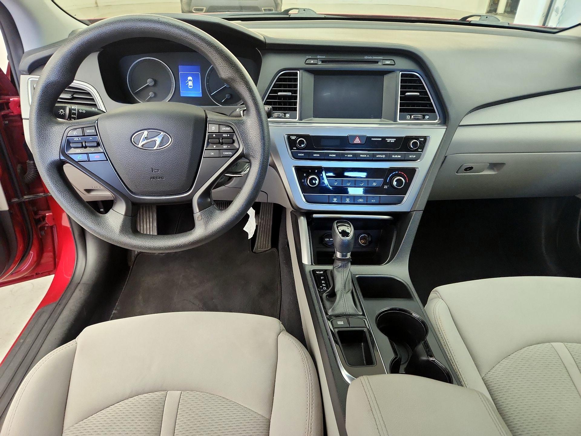 Thumbnail: 2017 Hyundai Sonata - 9