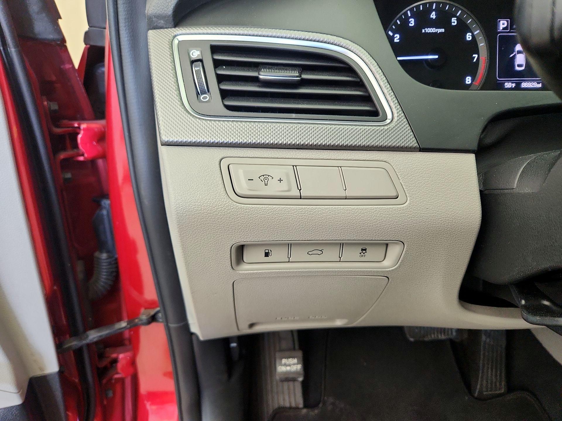 Thumbnail: 2017 Hyundai Sonata - 13