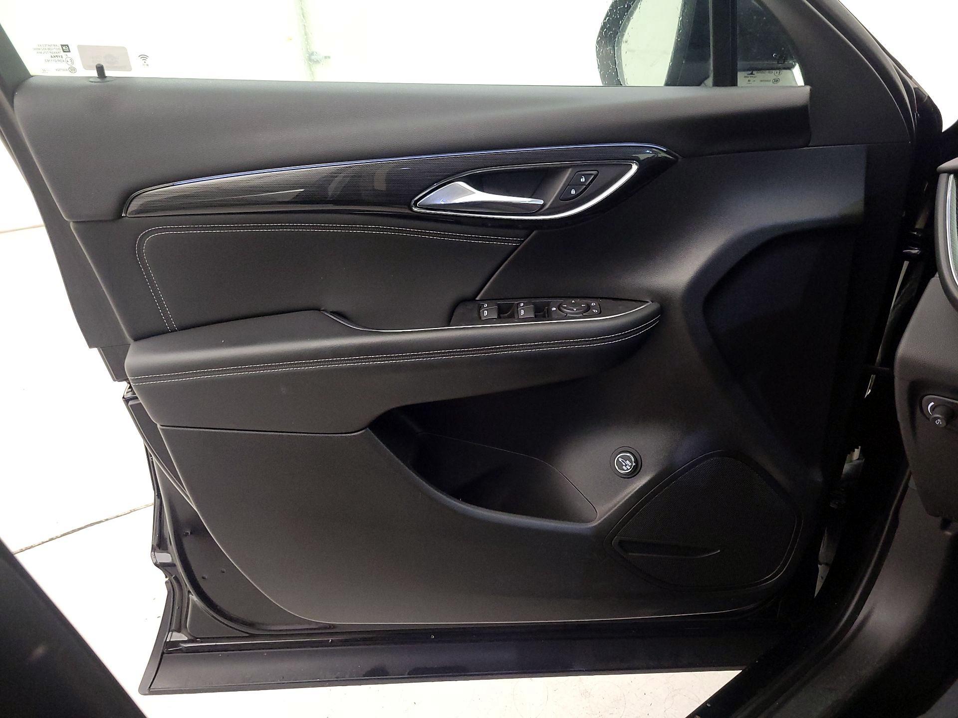 Thumbnail: 2022 Buick Envision - 12