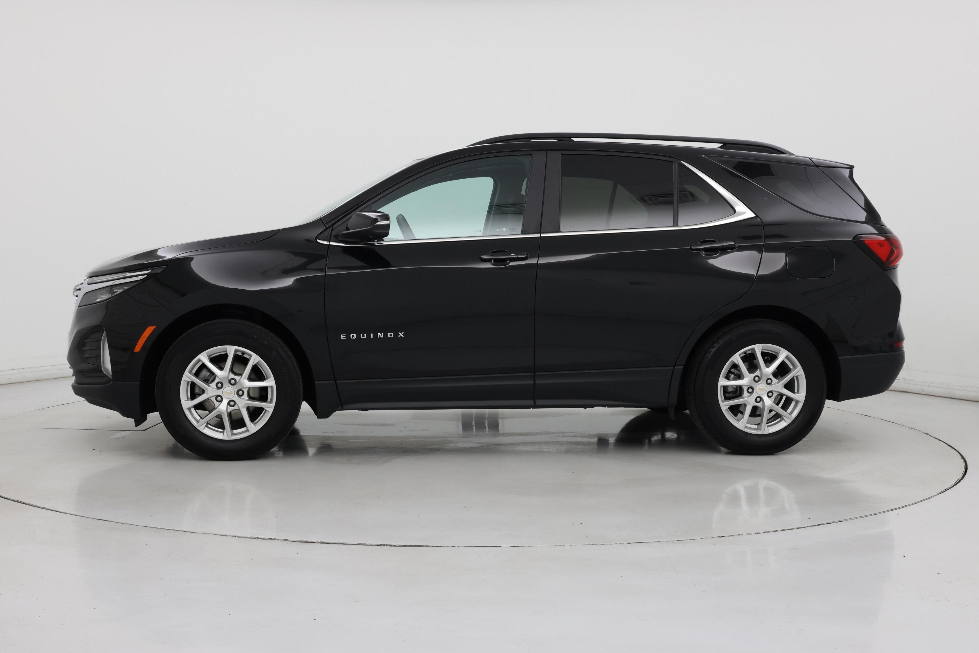 Thumbnail: 2023 Chevrolet Equinox - 3