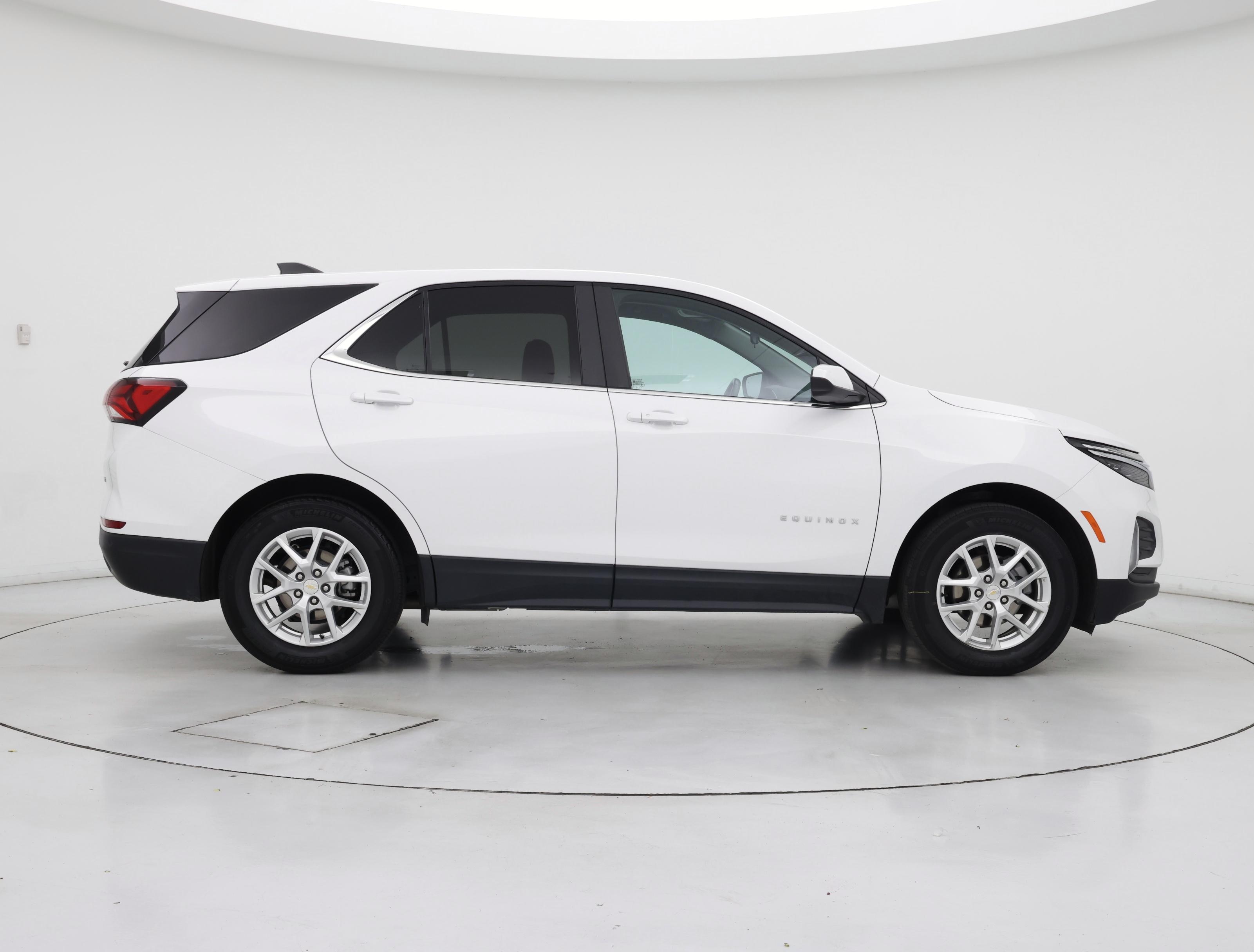 Thumbnail: 2022 Chevrolet Equinox - 7