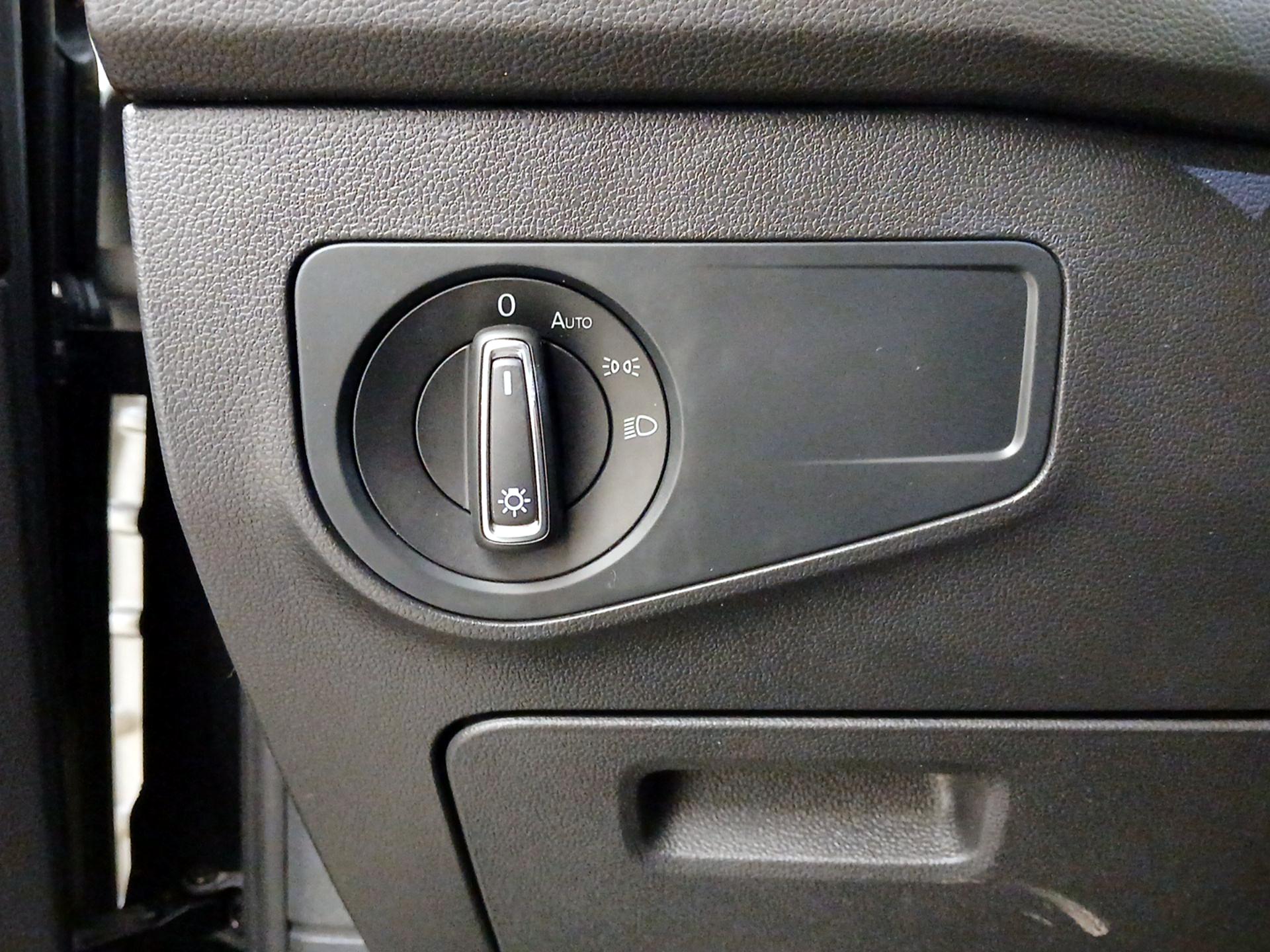 Thumbnail: 2022 Volkswagen Tiguan - 13