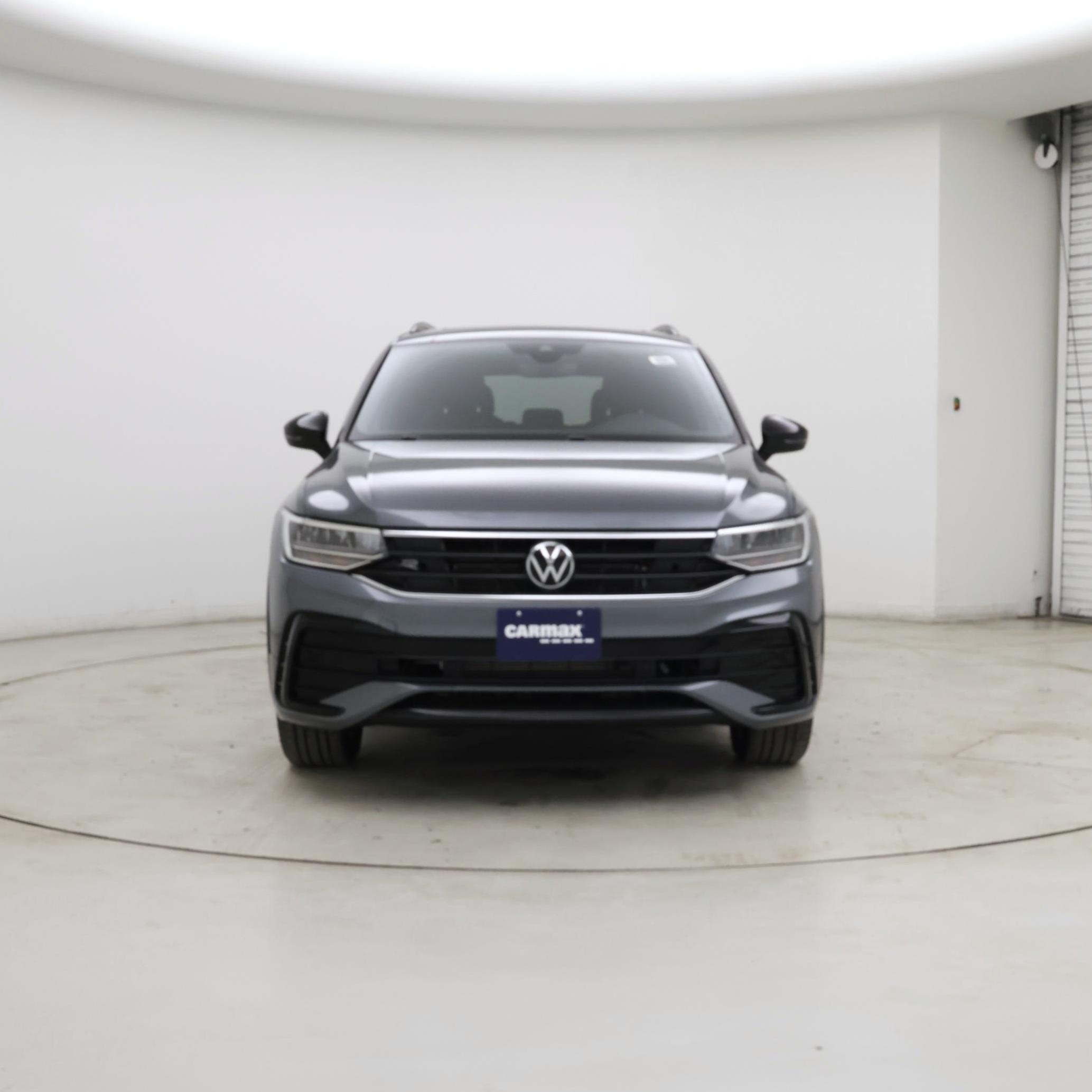 Thumbnail: 2022 Volkswagen Tiguan - 5