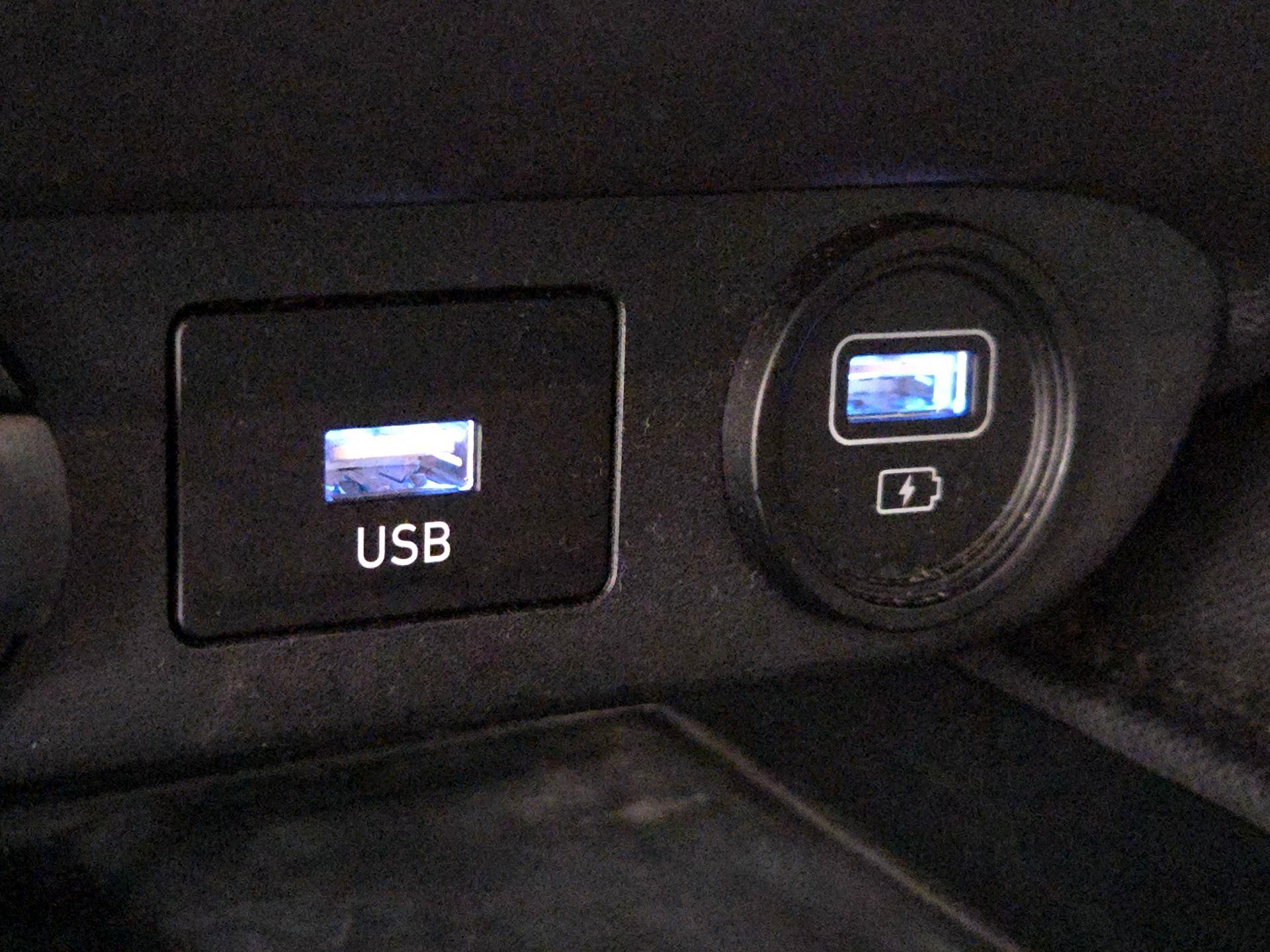 Thumbnail: 2023 Hyundai Elantra - 19