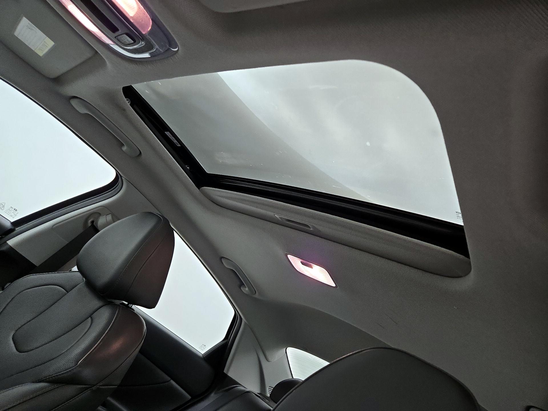 Thumbnail: 2023 Hyundai Elantra - 20