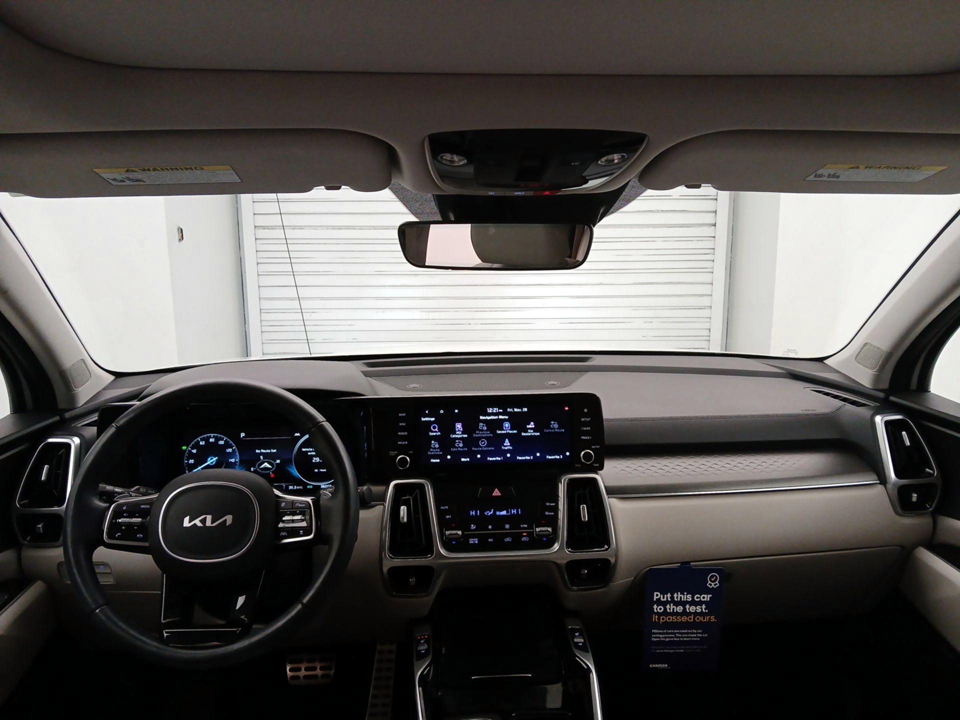 Thumbnail: 2023 Kia Sorento - 9