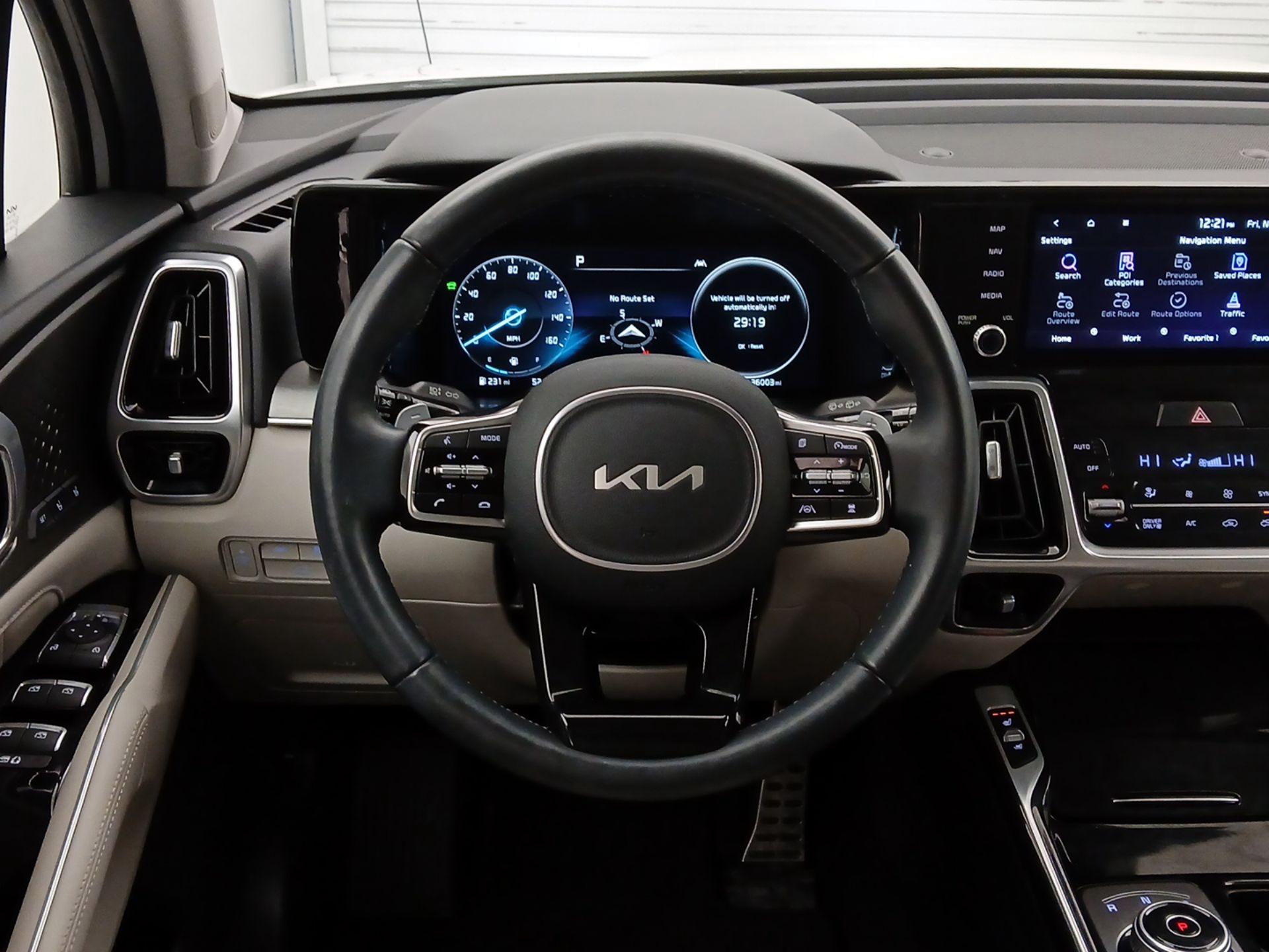 Thumbnail: 2023 Kia Sorento - 10