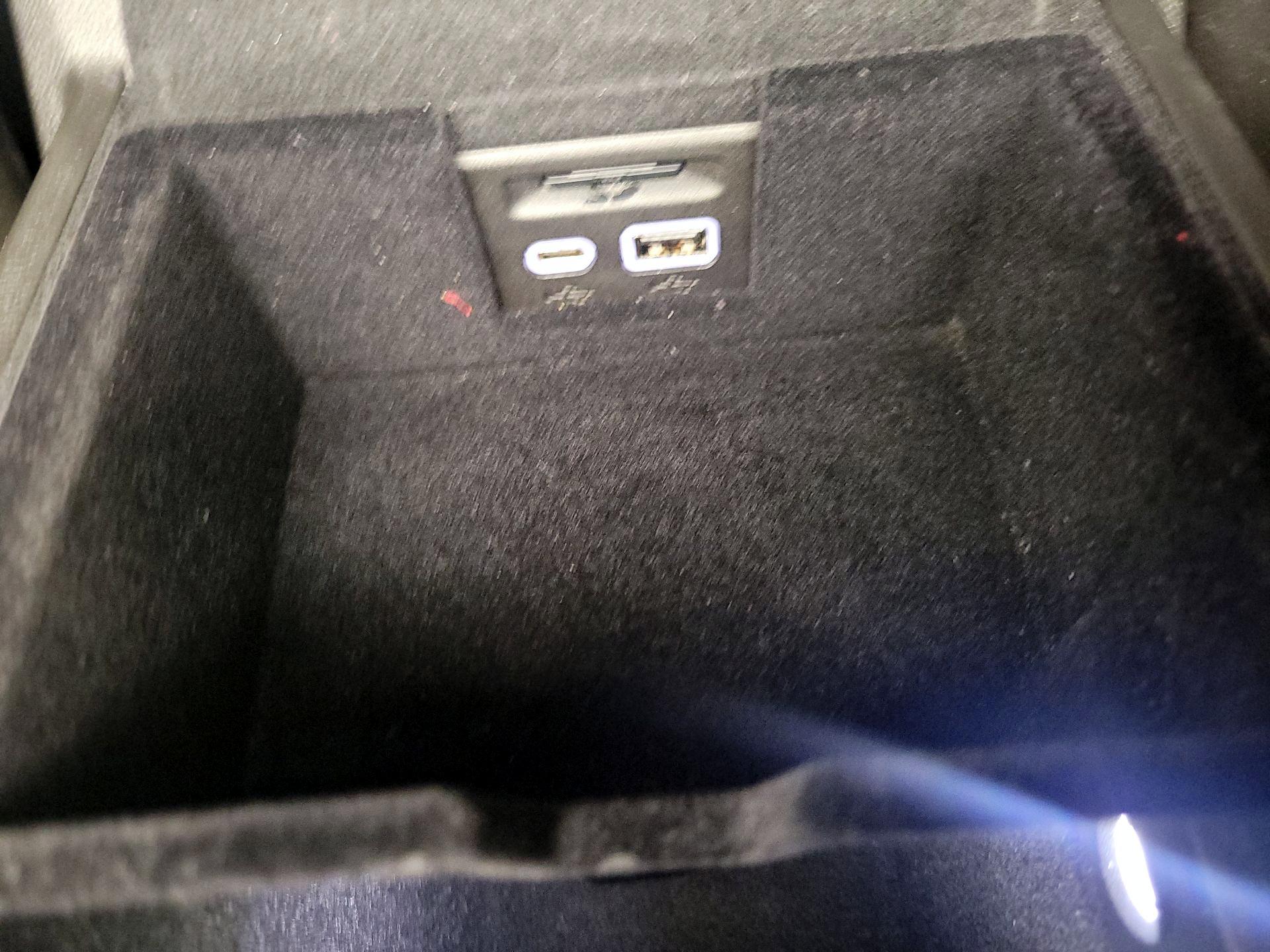 Thumbnail: 2023 Cadillac XT6 - 19