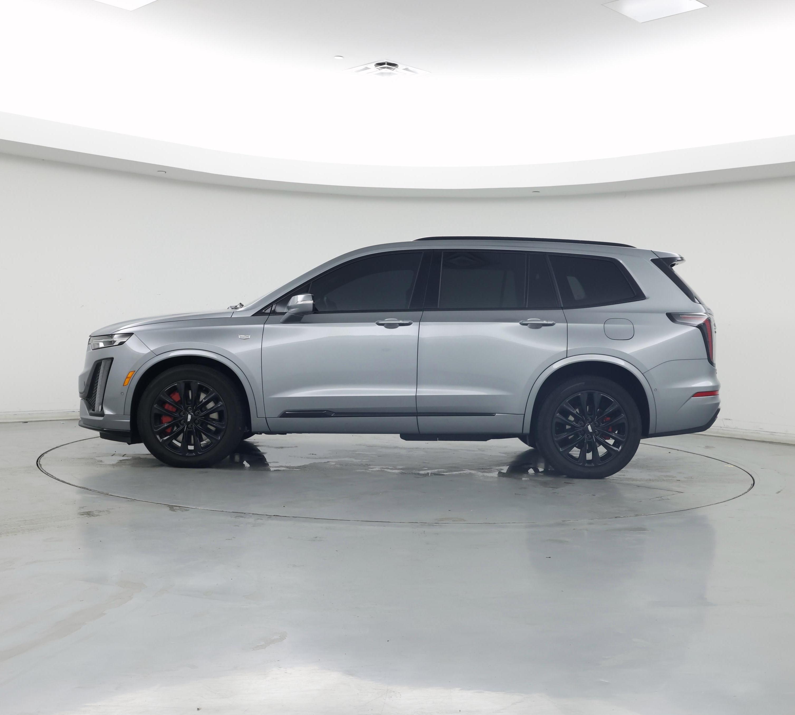 Thumbnail: 2023 Cadillac XT6 - 3