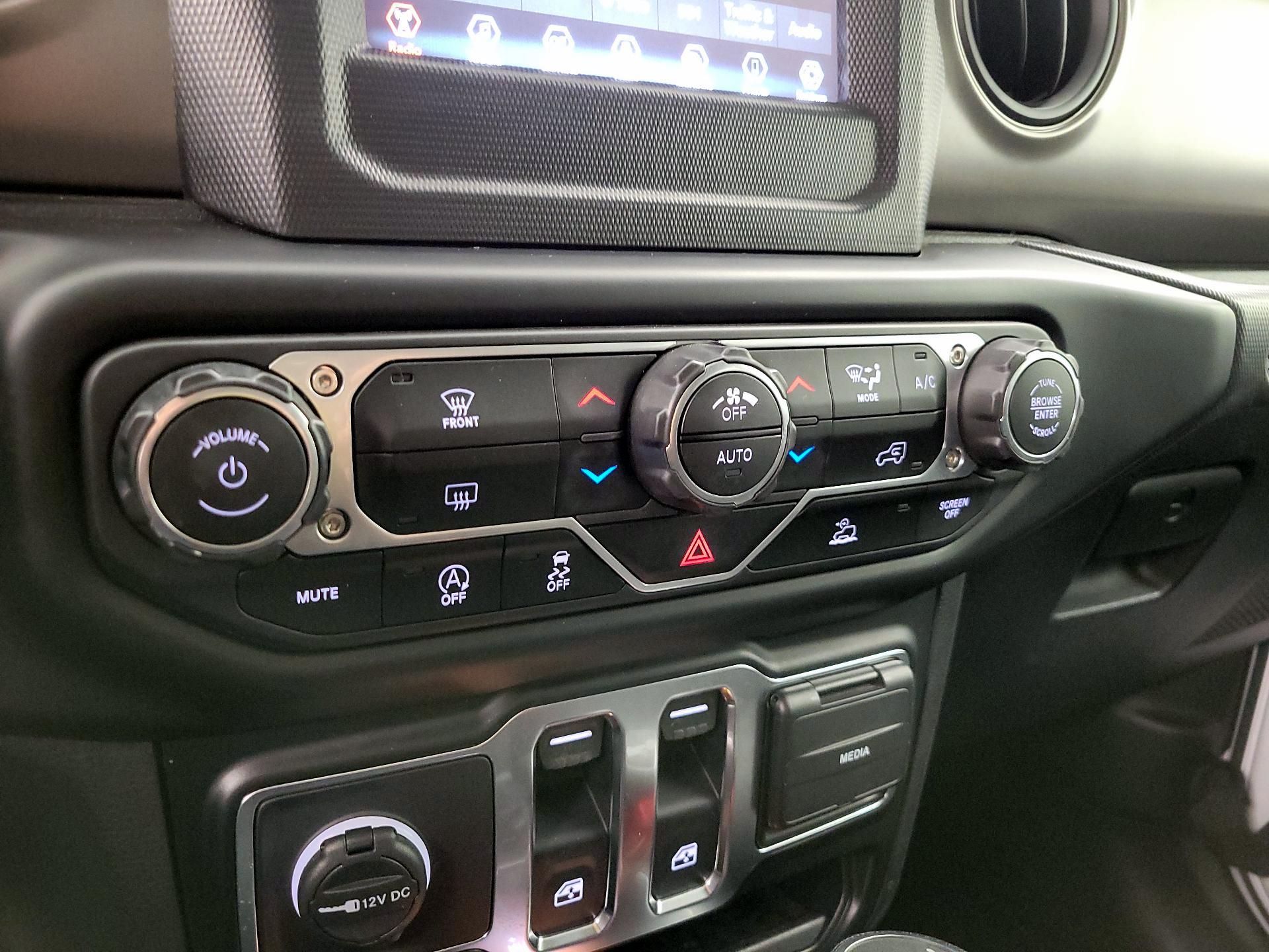 Thumbnail: 2021 Jeep Wrangler - 16