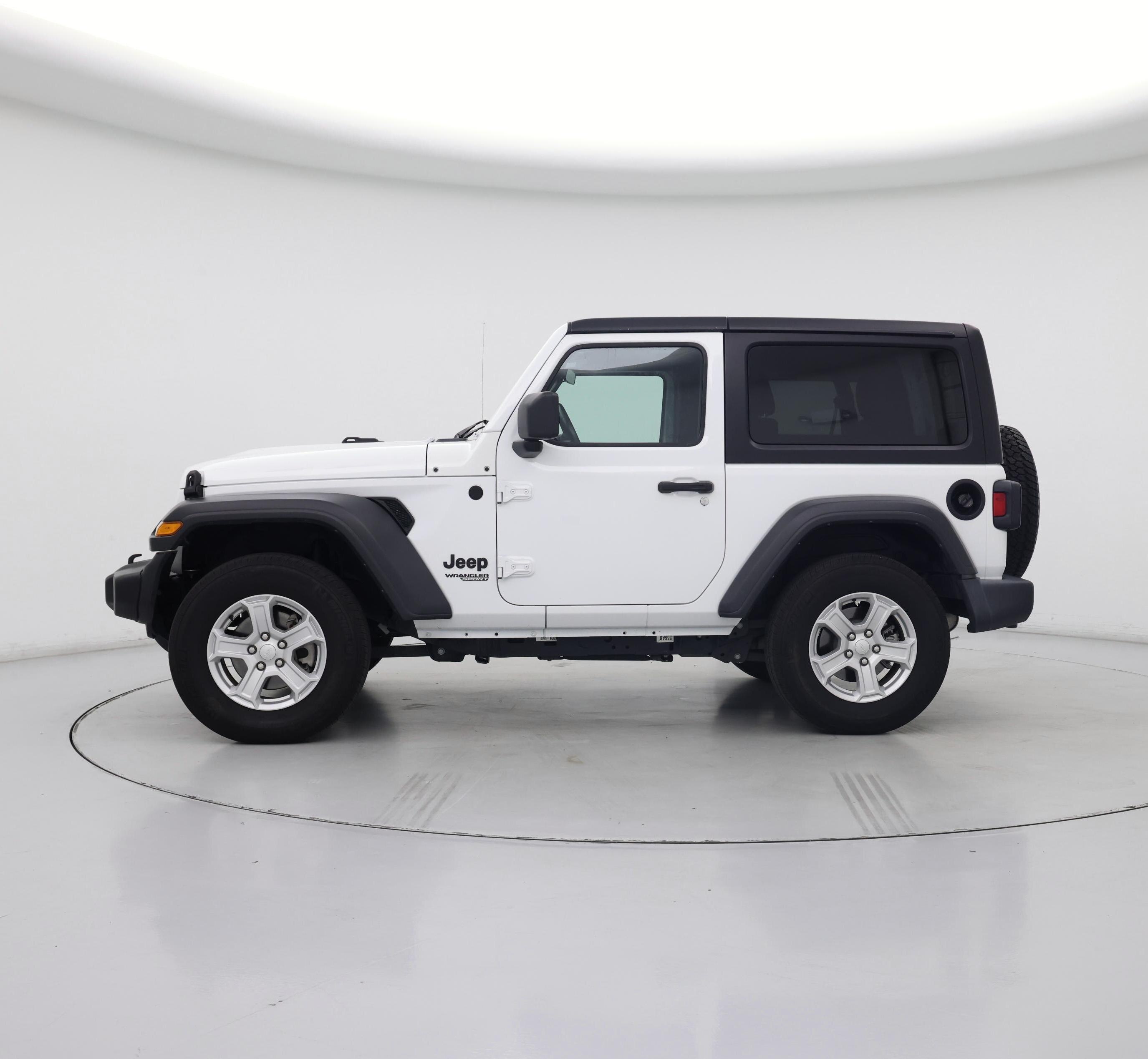 Thumbnail: 2021 Jeep Wrangler - 3