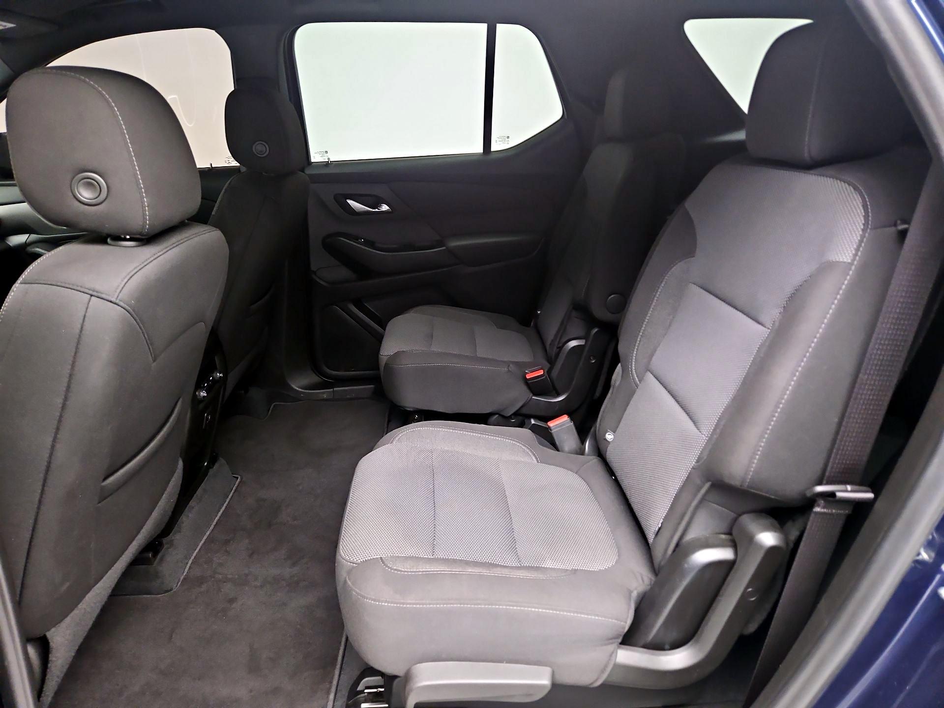 Thumbnail: 2023 Chevrolet Traverse - 19