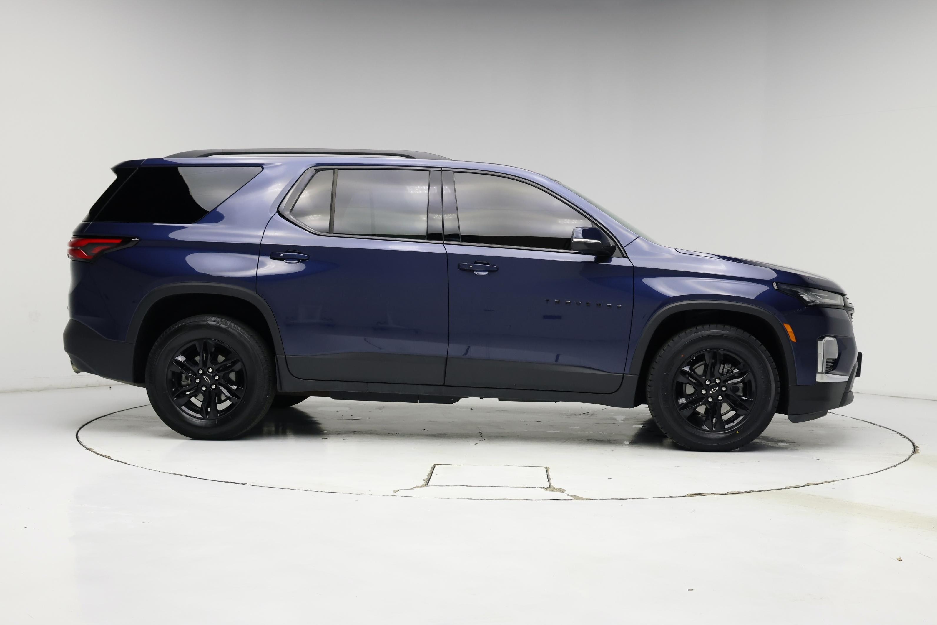 Thumbnail: 2023 Chevrolet Traverse - 7