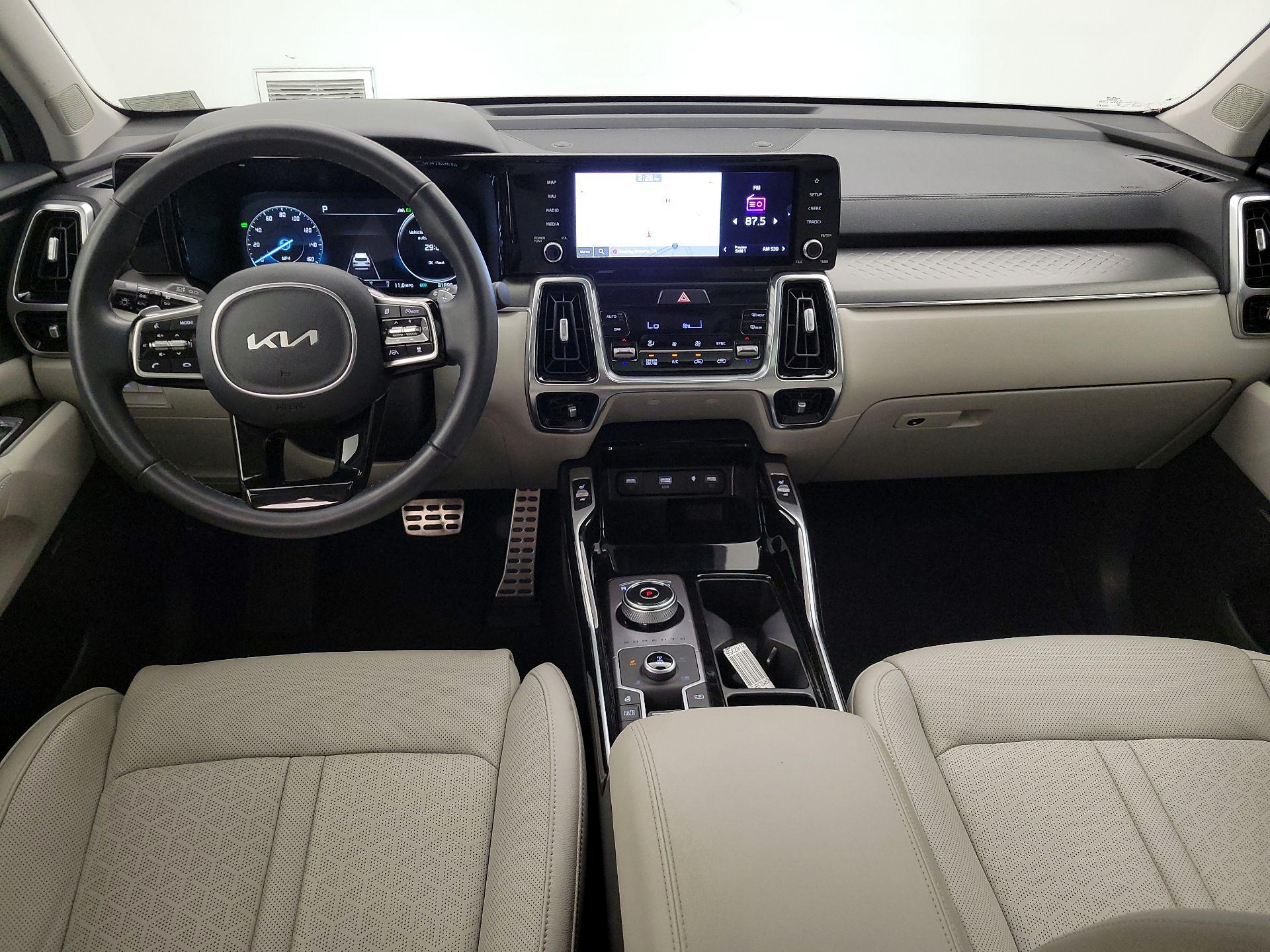 Thumbnail: 2023 Kia Sorento - 9