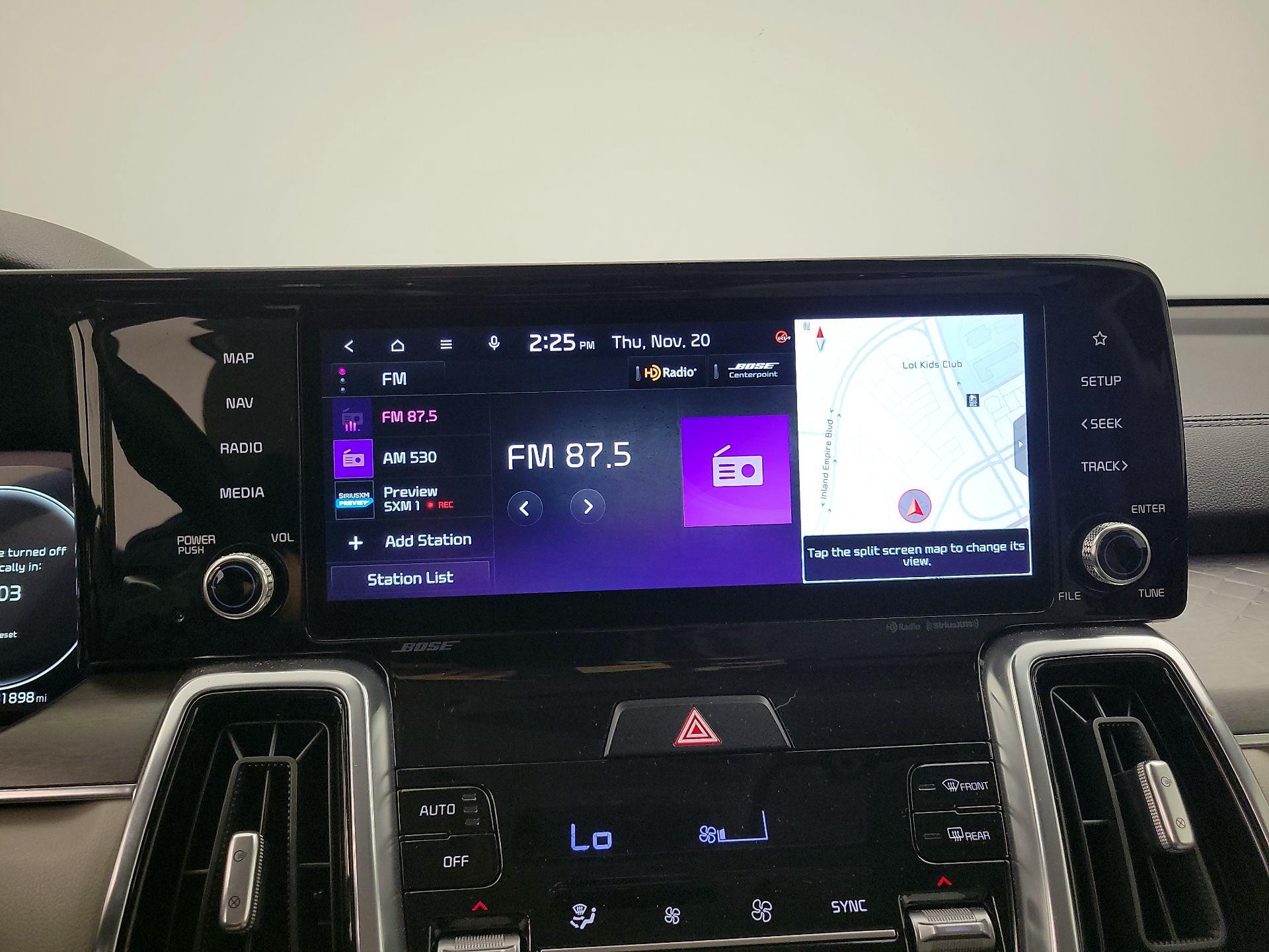 Thumbnail: 2023 Kia Sorento - 16