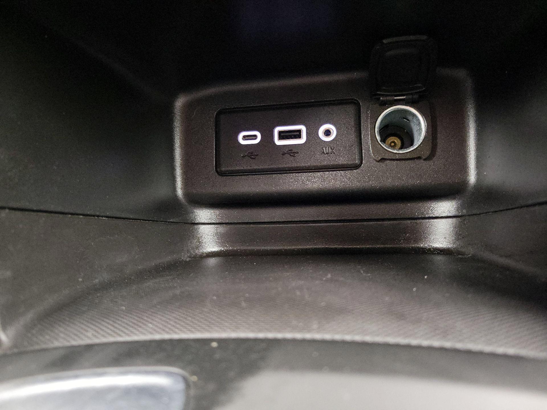 Thumbnail: 2022 Chevrolet Equinox - 18