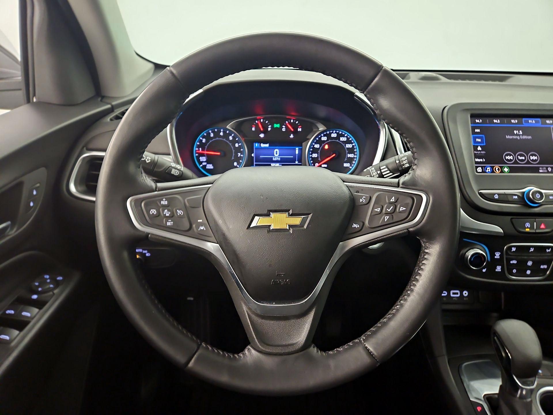Thumbnail: 2022 Chevrolet Equinox - 10
