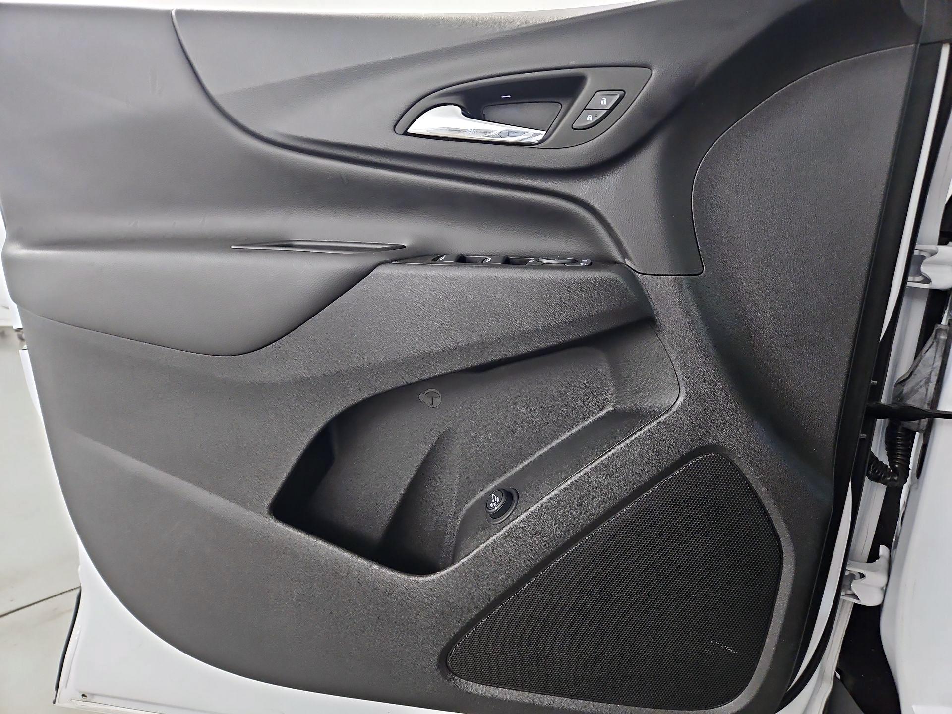 Thumbnail: 2022 Chevrolet Equinox - 12