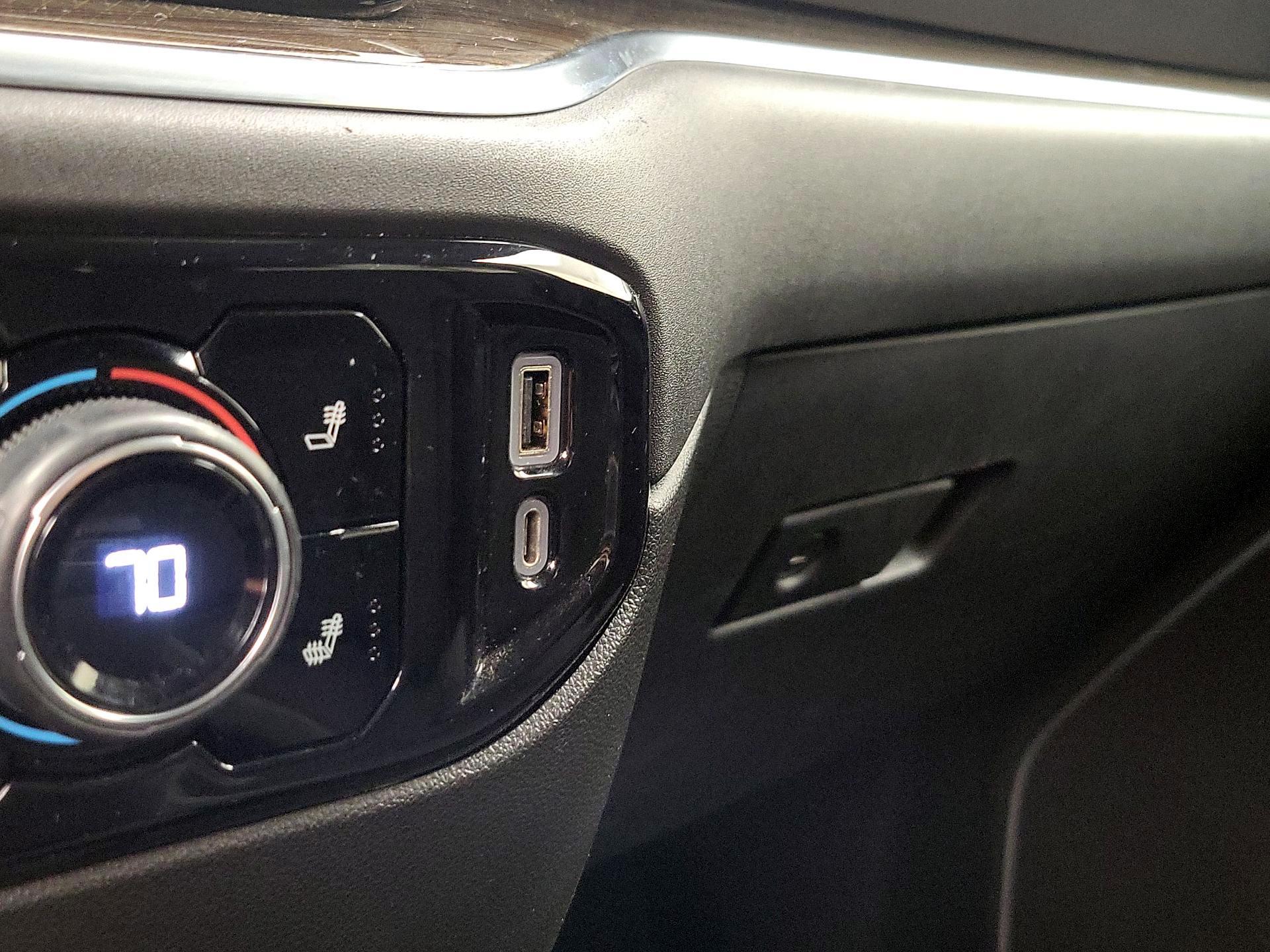 Thumbnail: 2022 Chevrolet Silverado 1500 - 18