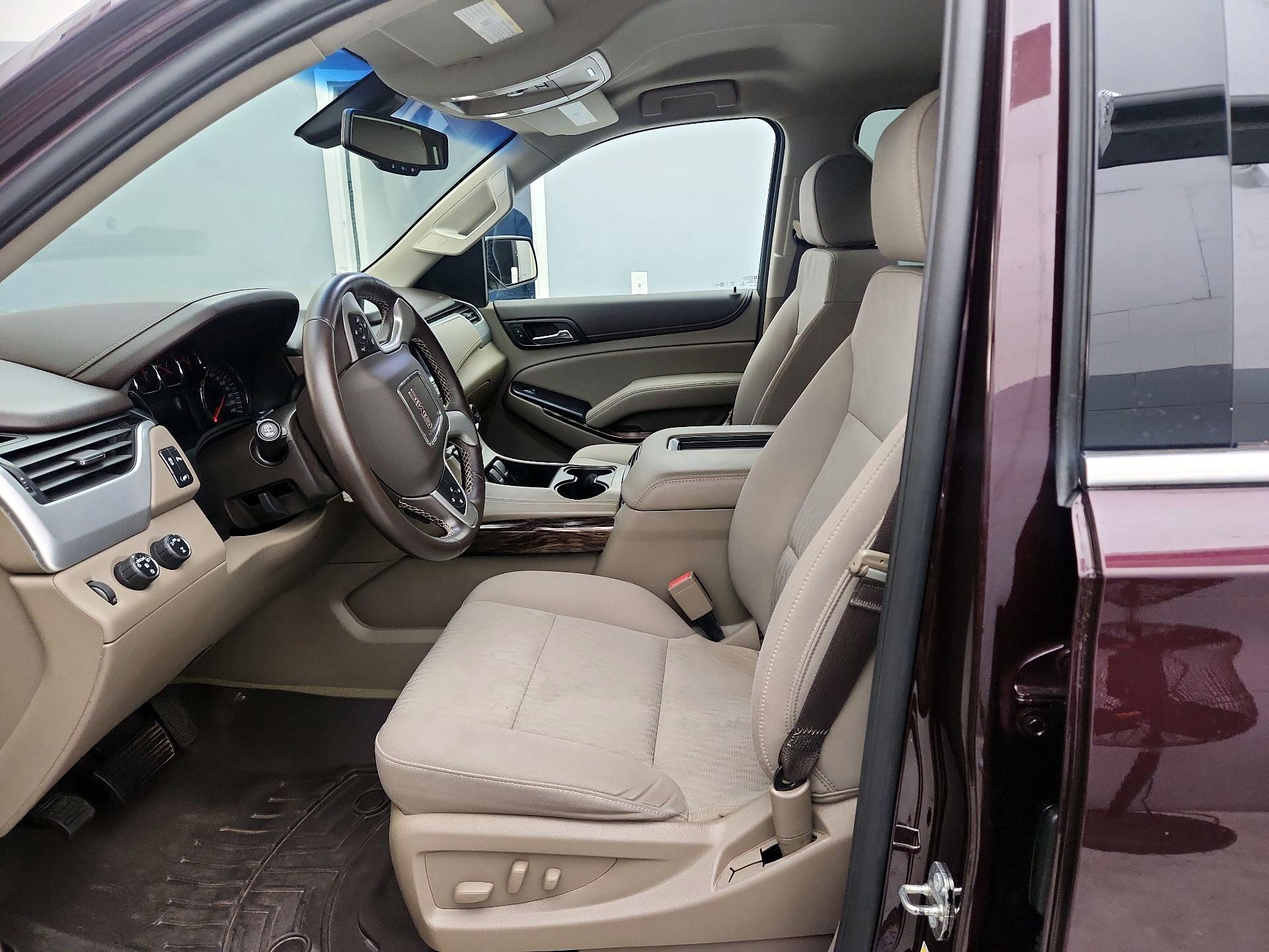 Thumbnail: 2017 GMC Yukon - 11