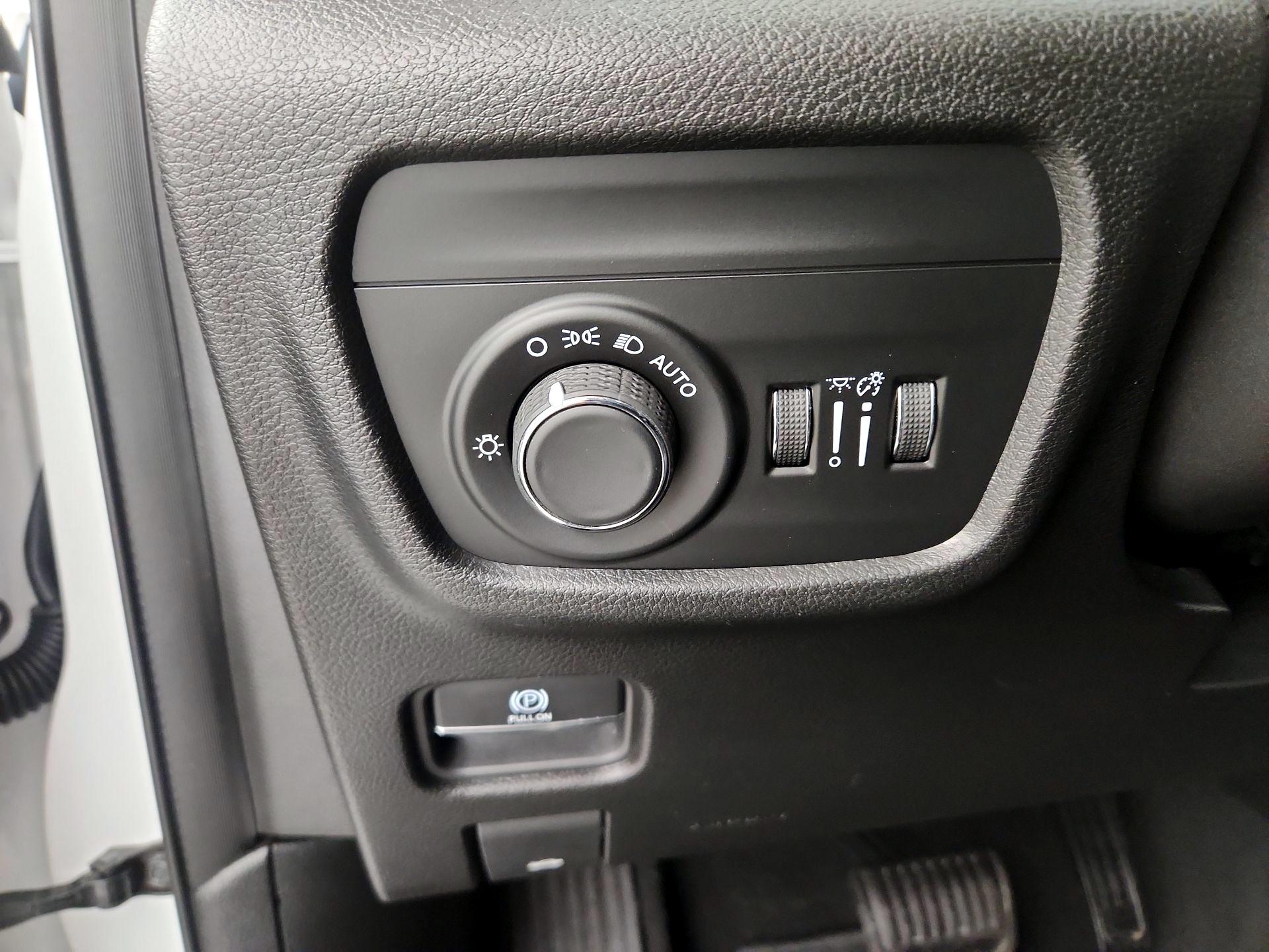 Thumbnail: 2023 Jeep Grand Cherokee - 13