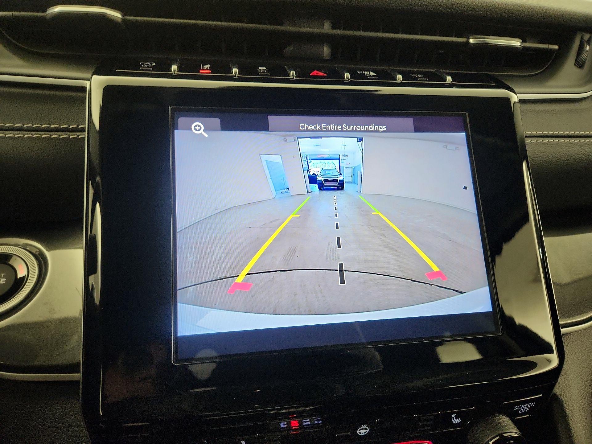 Thumbnail: 2023 Jeep Grand Cherokee - 14