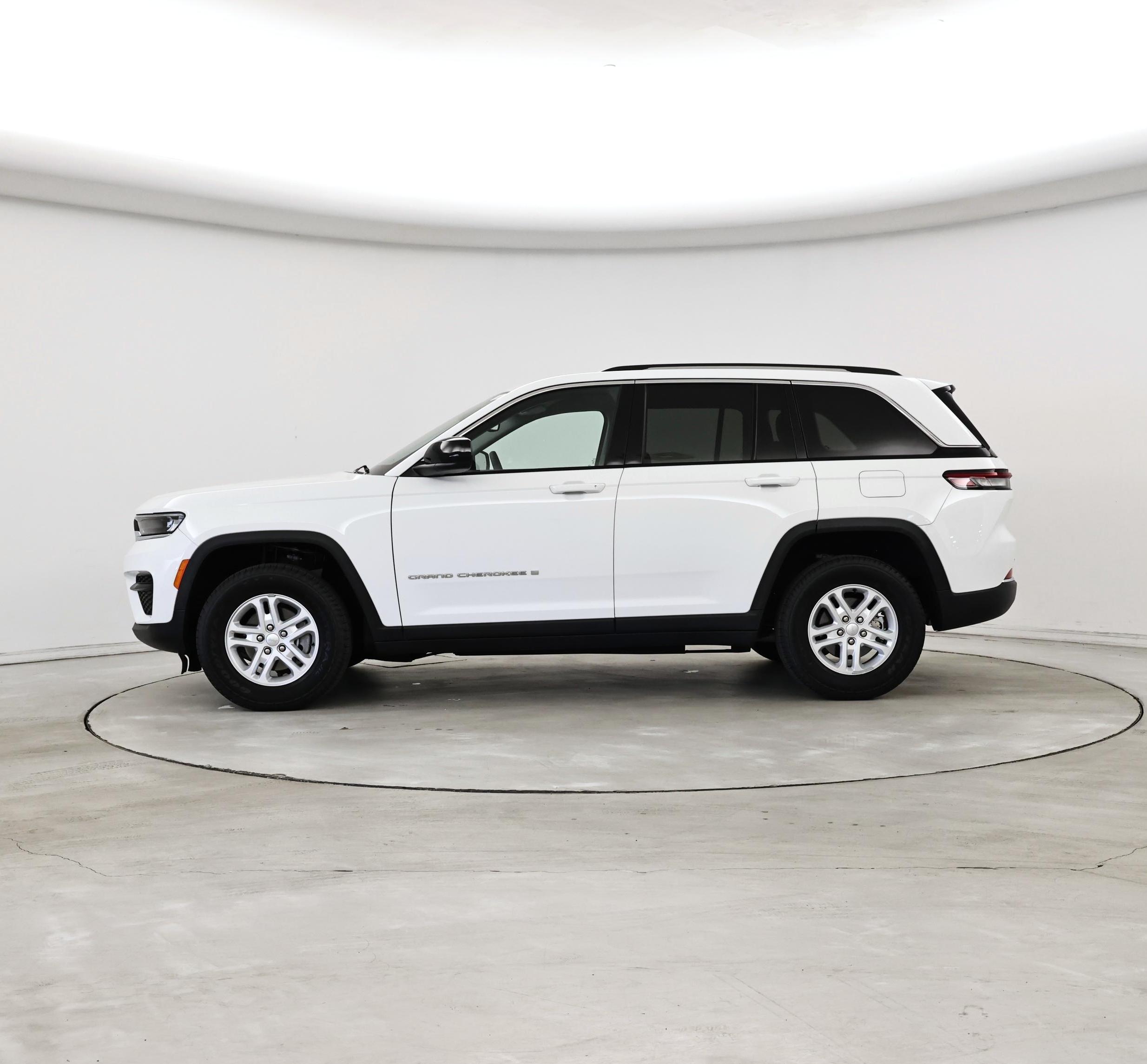 Thumbnail: 2023 Jeep Grand Cherokee - 3