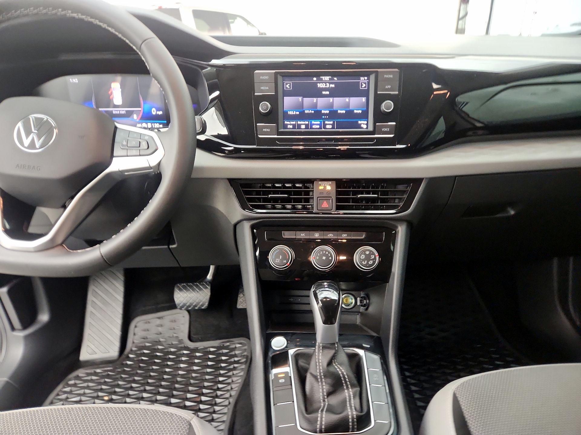 Thumbnail: 2024 Volkswagen Taos - 9