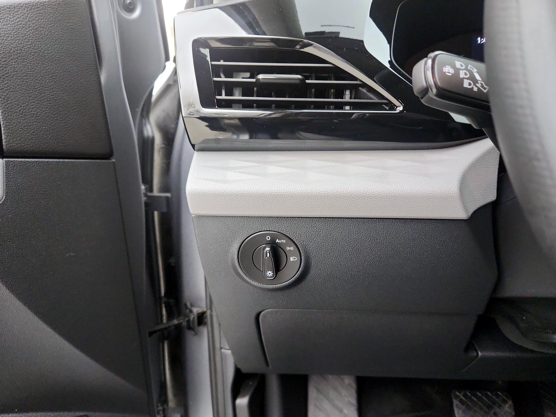 Thumbnail: 2024 Volkswagen Taos - 13